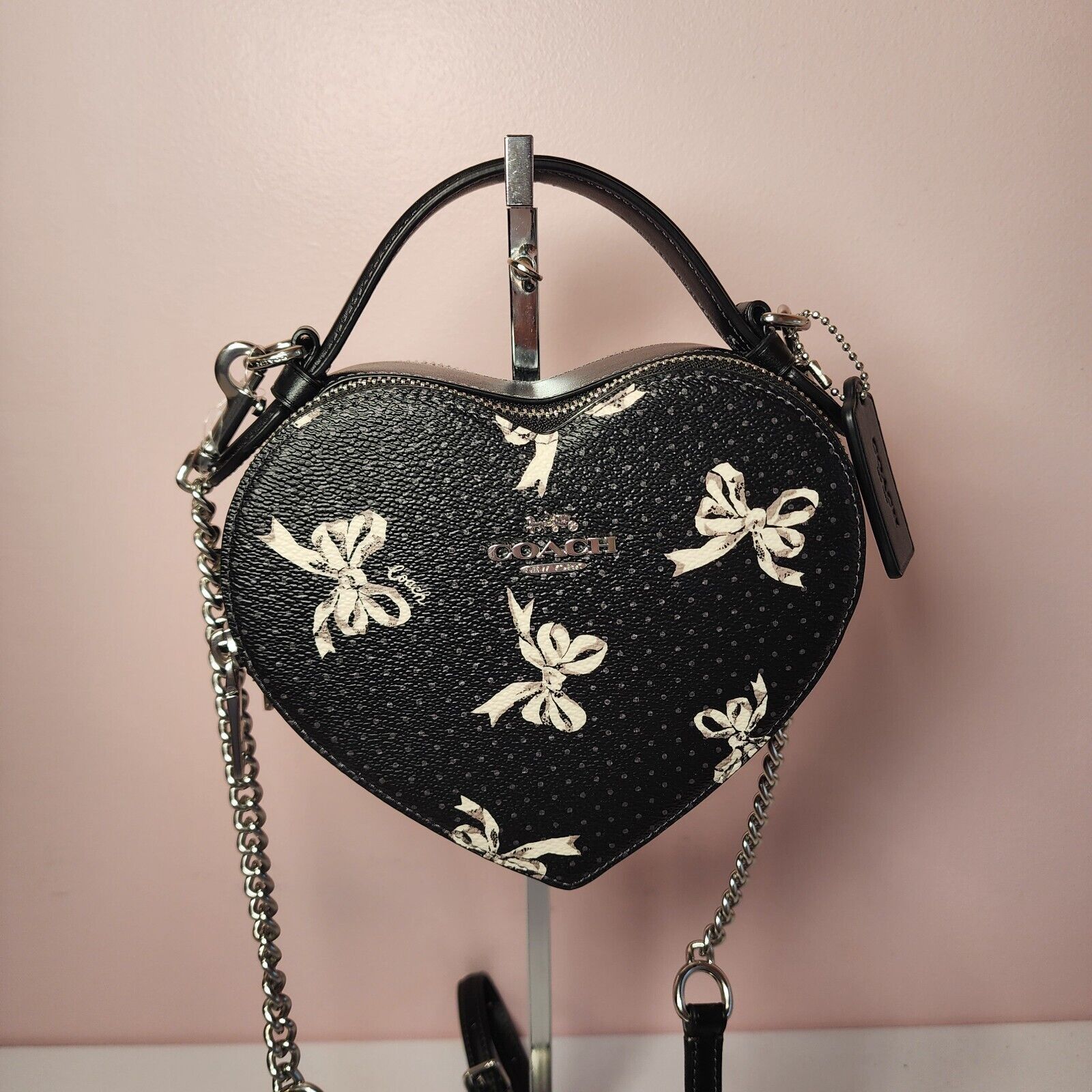 Coach NWT Coach CAA99 Heart Crossbody Bag Petite Bow Print Black Size ONE SIZE - 1 Thumbnail