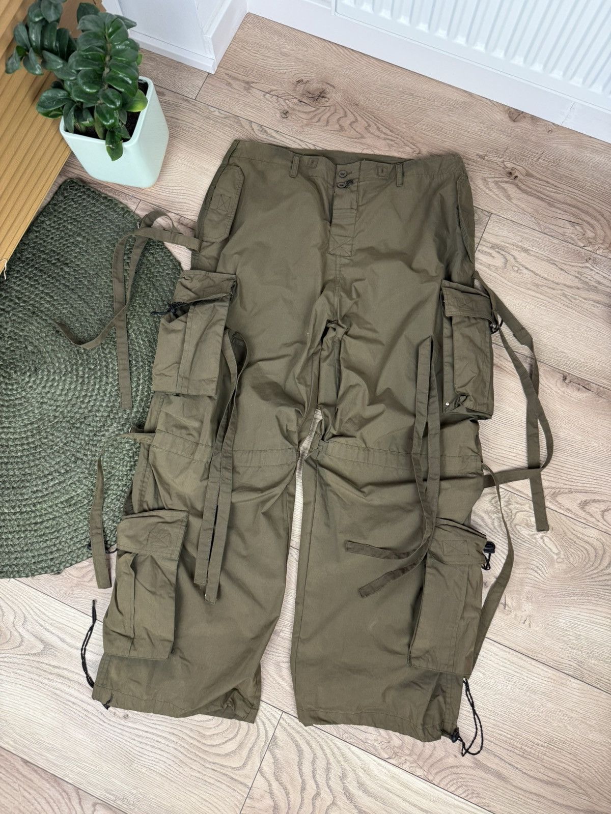 パンツ Rare 00s Archive Parachute Bondage Cargo Rare 00s Archive Parachute Bondage Cargo