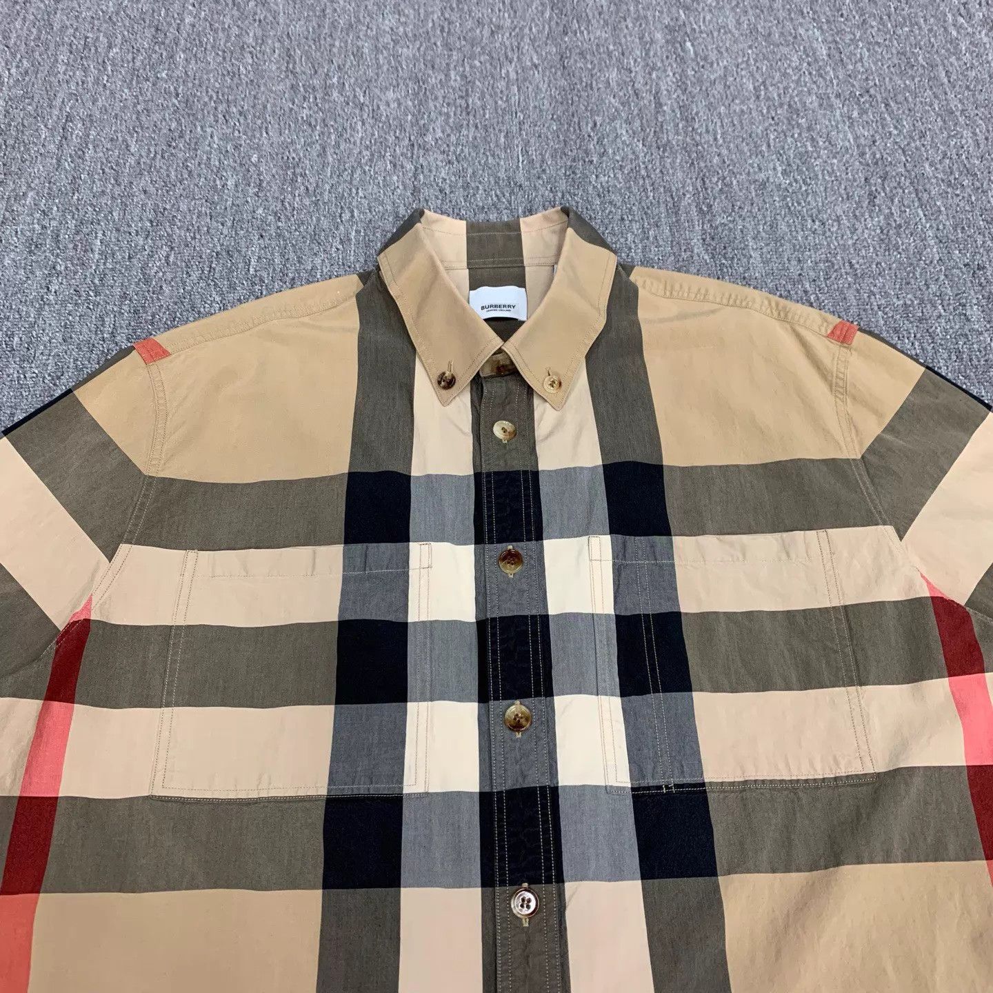 Burberry Burberry Check Short-Sleeve Shirt XL 98 New Size US XL / EU 56 / 4 - 8 Thumbnail