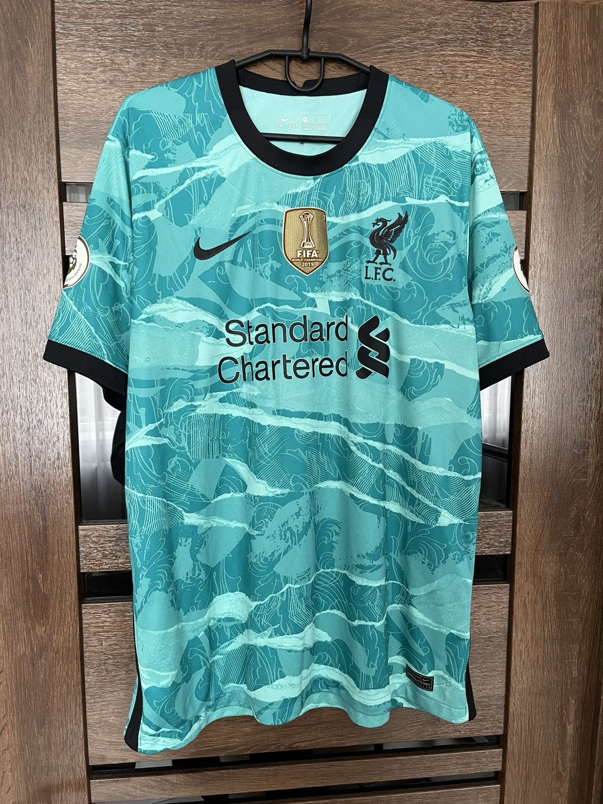 Nike 2020/2021 Nike FC Liverpool Champions Soccer Jersey T-Shirt Size US XL / EU 56 / 4 - 2 Thumbnail