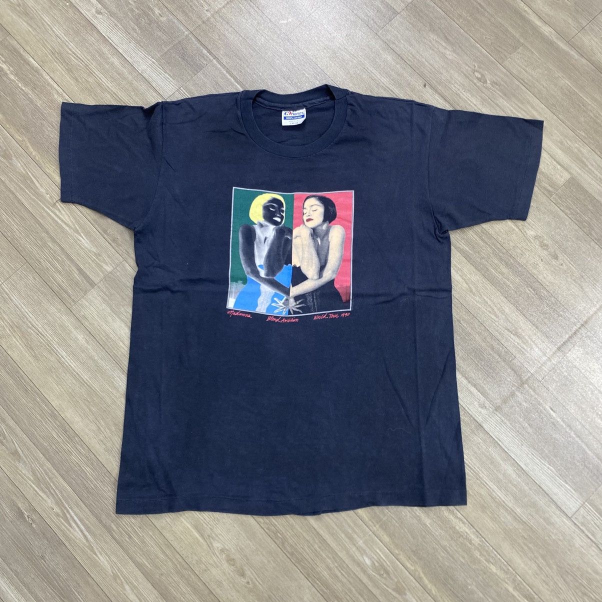 Band Tees 1990s Vintage Madonna Blond Ambition World Tour T-Shirt Size US L / EU 52-54 / 3 - 1 Thumbnail