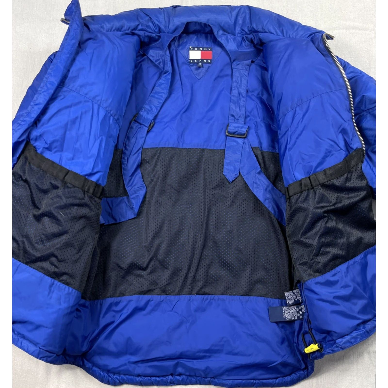Tommy Hilfiger VINTAGE Tommy Hilfiger Puffer Jacket Flag Blue Men’s M Ski Ripstop Down Quilted Coat Mens Coat Size US M / EU 48-50 / 2 - 2 Thumbnail