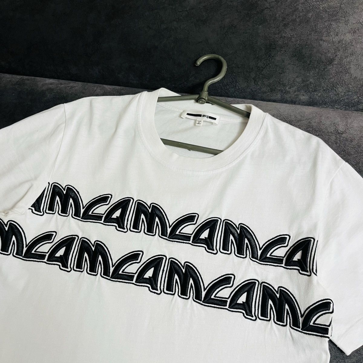 Alexander McQueen Alexander McQueen T-shirt Embroidered Logo Size US L / EU 52-54 / 3 - 3 Thumbnail