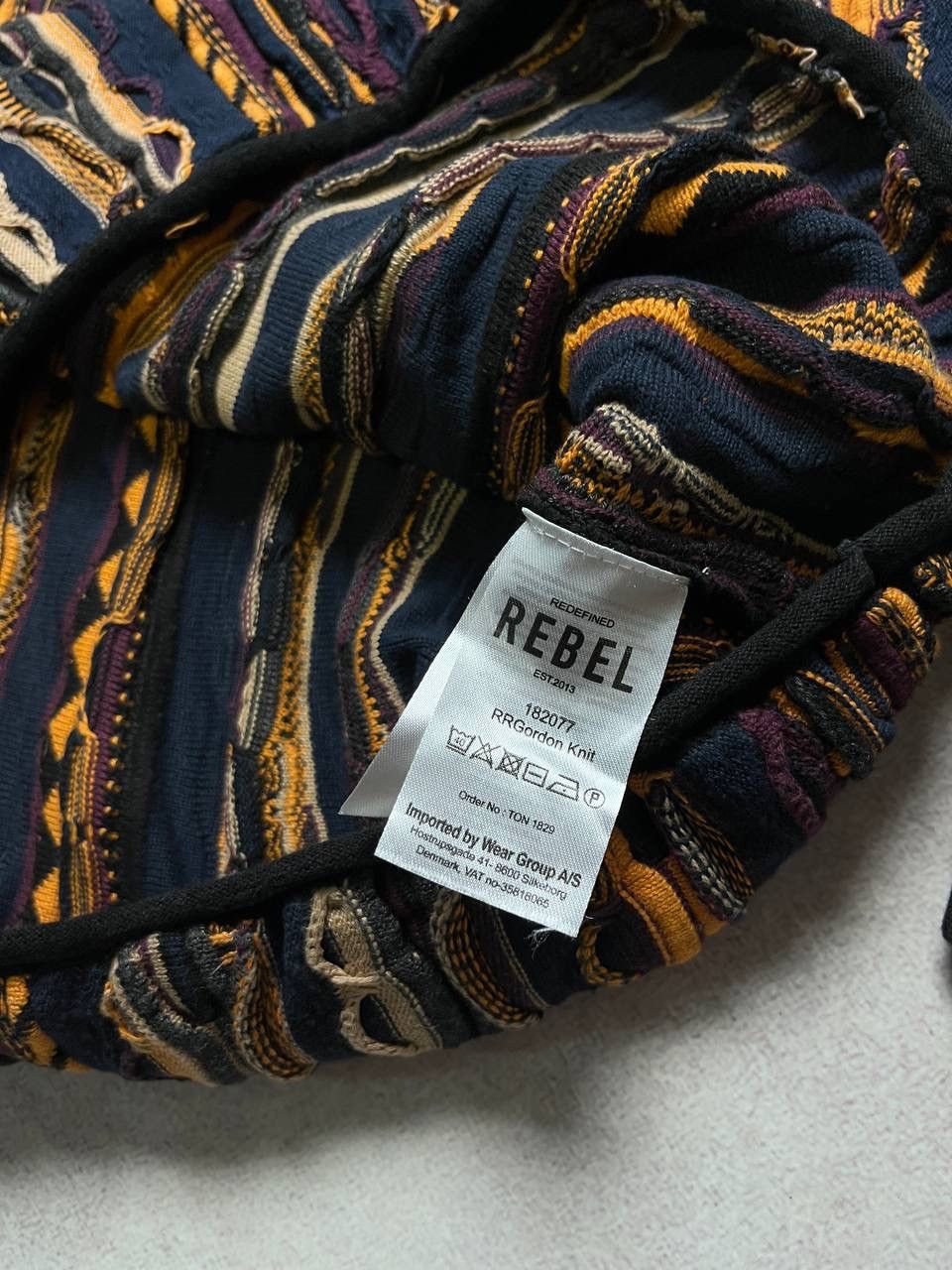 Coogi × Vintage Vintage Coogi Style Hard Knit Sweater XL Size US XL / EU 56 / 4 - 4 Thumbnail