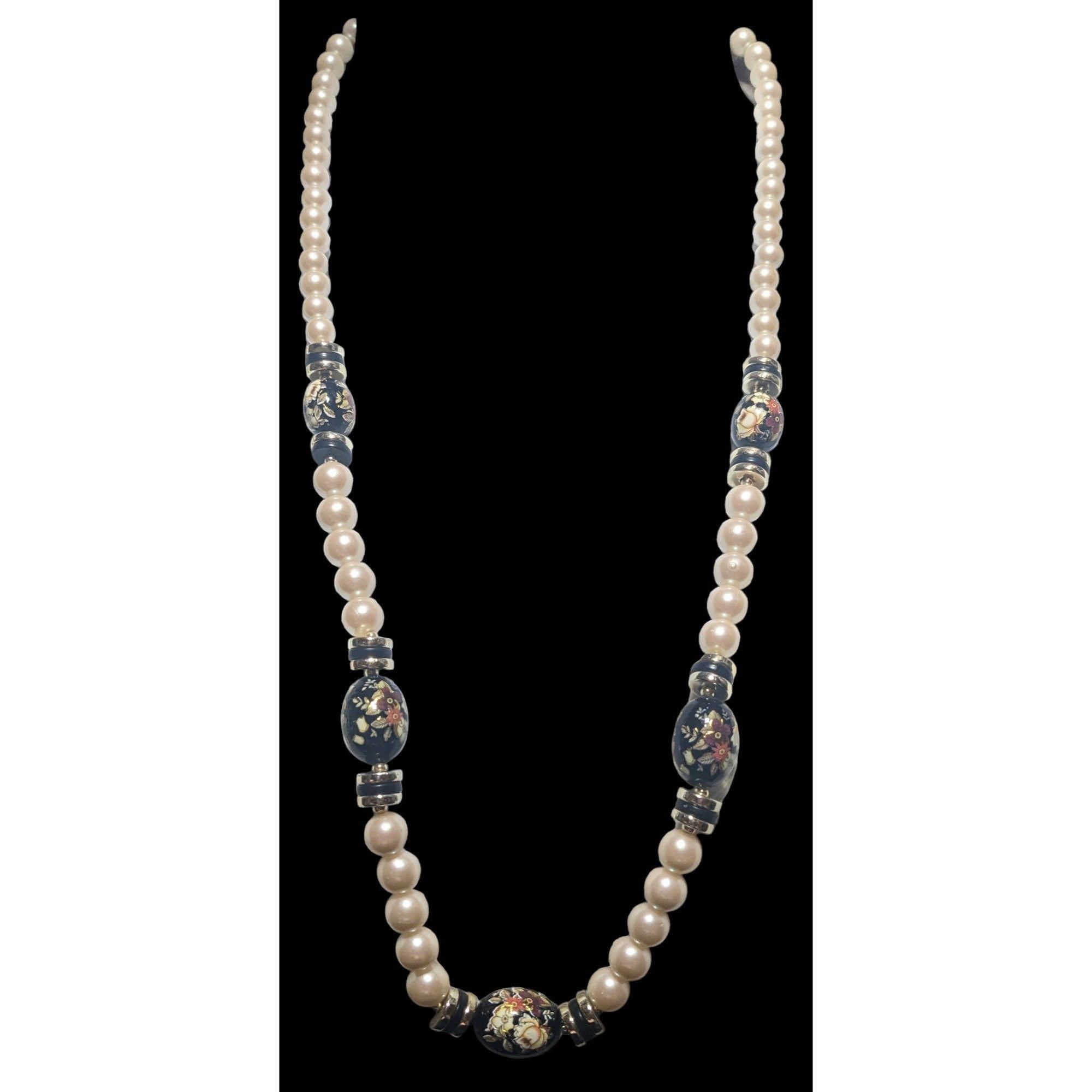 Other Vintage Cream And Black Pearl Floral Necklace Size ONE SIZE - 4 Thumbnail