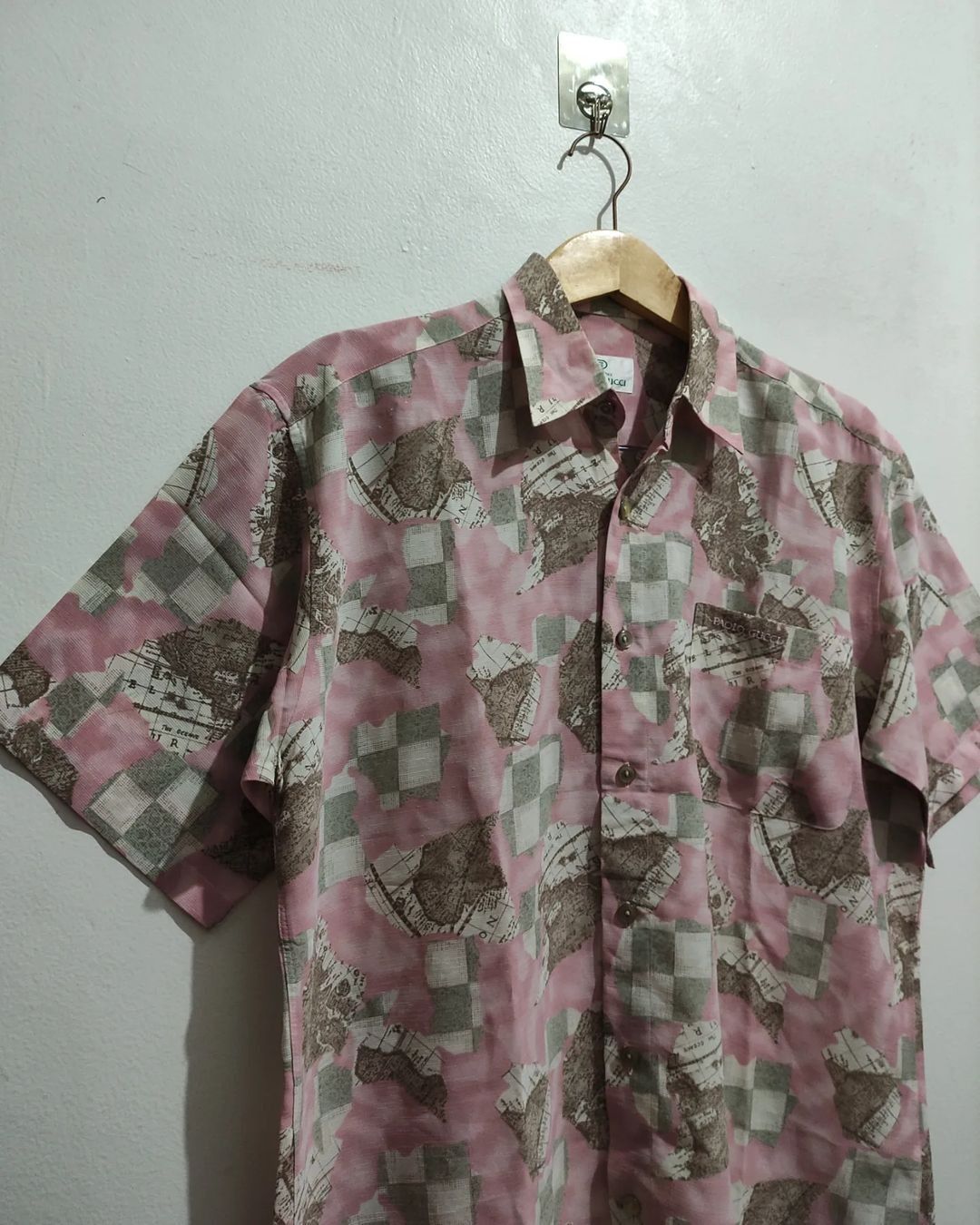 Paolo Gucci × Vintage Paolo Gucci Maps Print Vintage Shirt Size US L / EU 52-54 / 3 - 3 Thumbnail