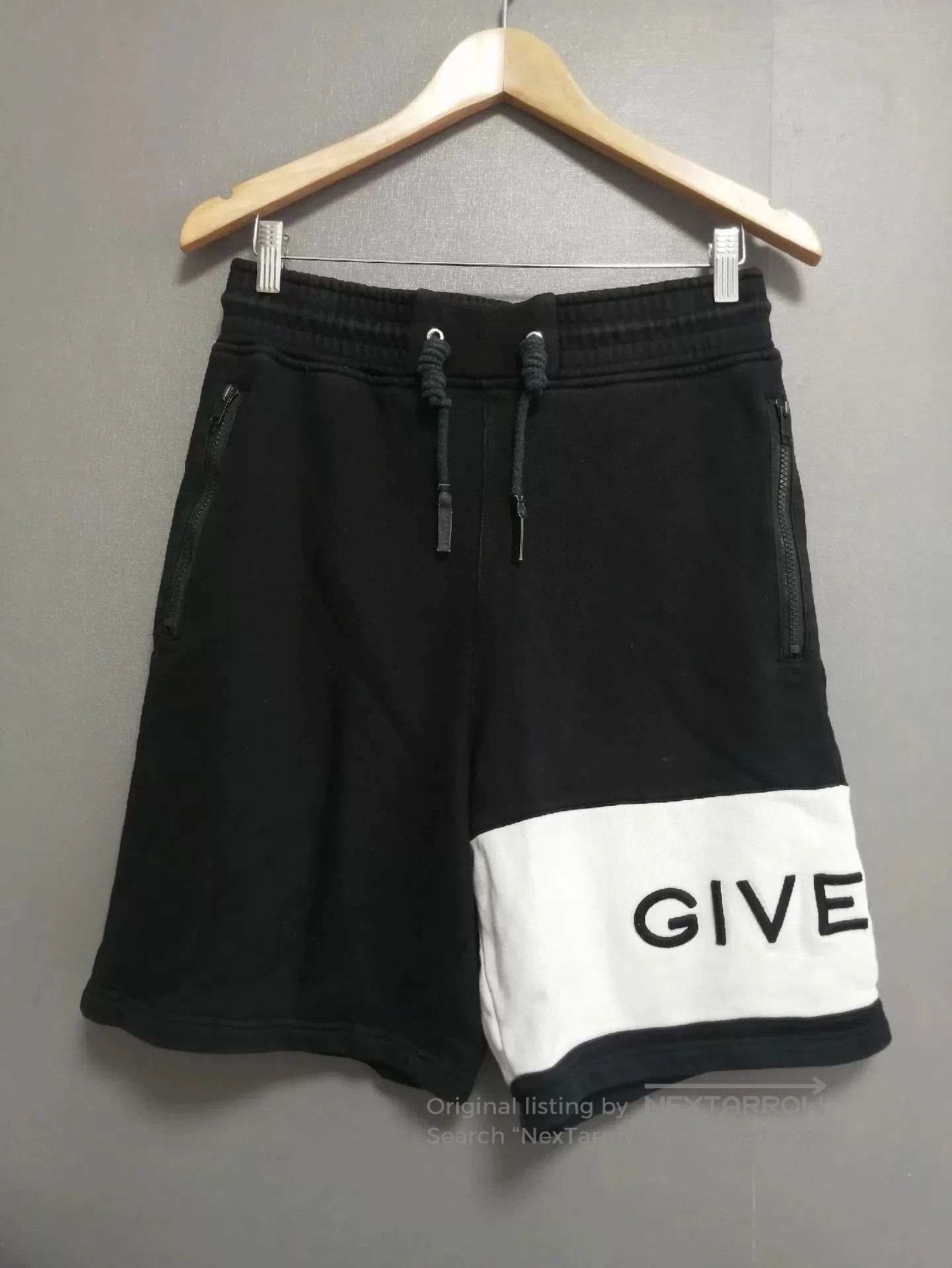 Givenchy Givenchy Heavy Embroidery Letter Shorts. Size US 29 - 1 Thumbnail