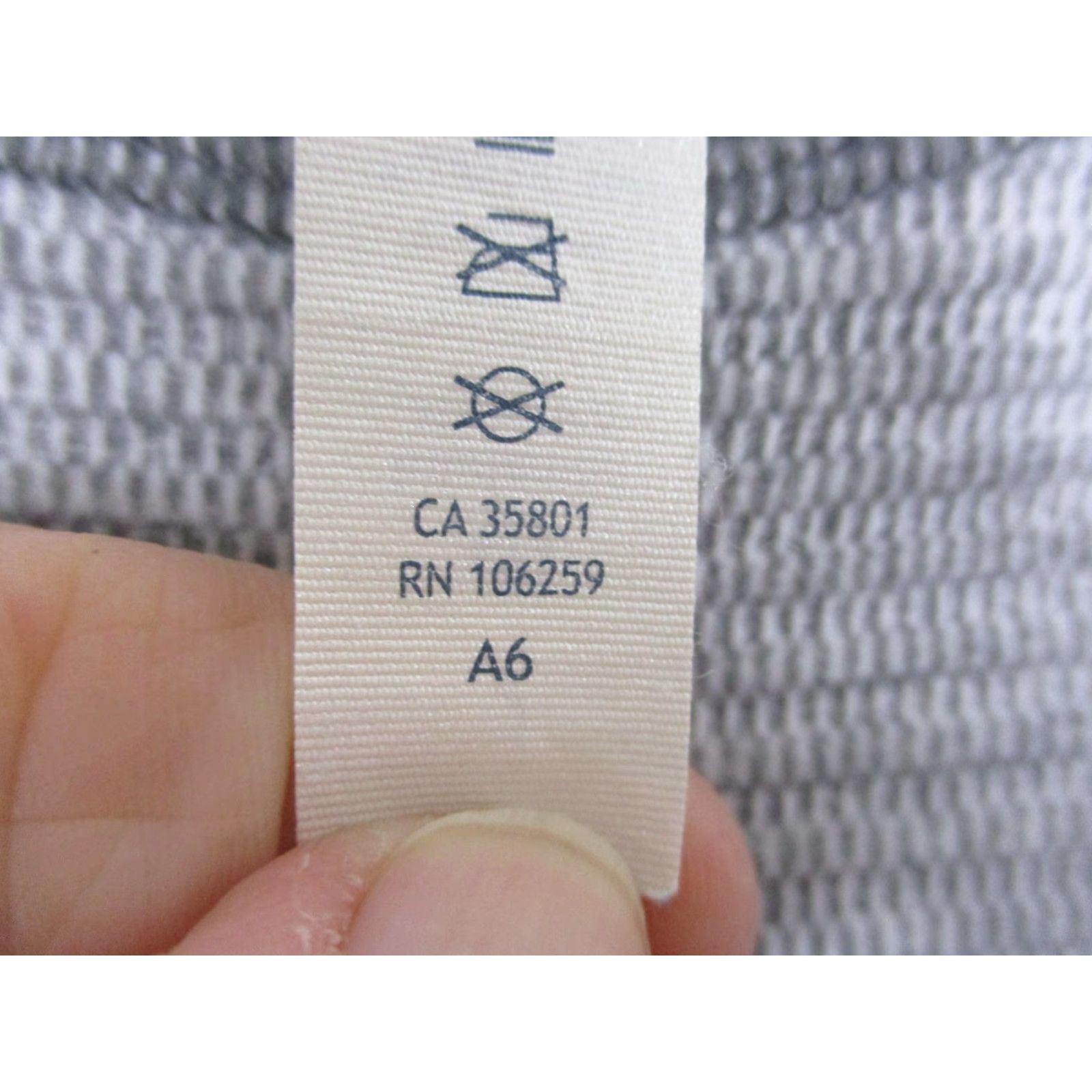 Lululemon Lululemon Hoodie Womens 2 Gray Stripe Cowl Neck Thumbholes Zip Pocket Shirt Adult Regular XS-XL? Size XS / US 0-2 / IT 36-38 - 4 Thumbnail