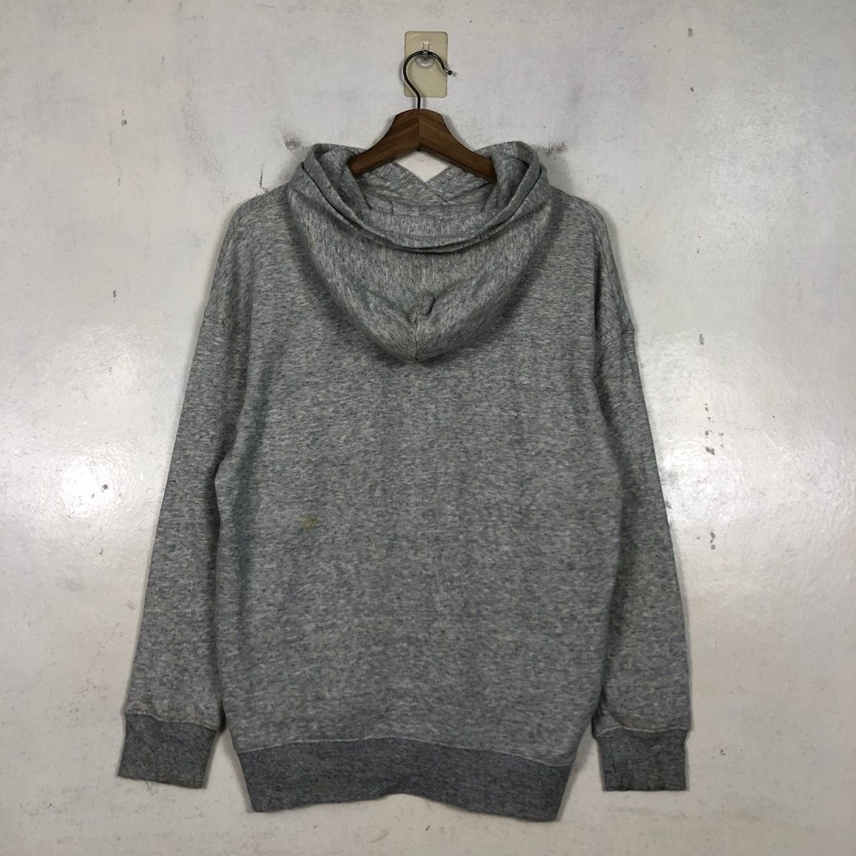 Japanese Brand 📌Hoodie Pull Over Cartoon Beatrix Potter Peter Rabbit Logo Size US M / EU 48-50 / 2 - 11 Thumbnail