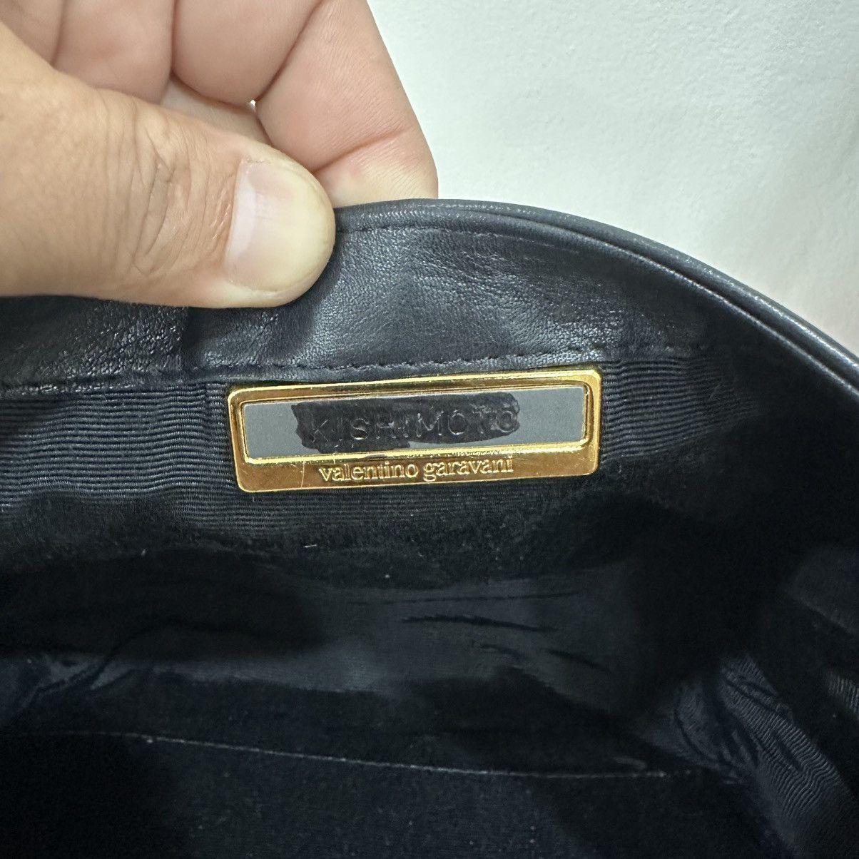 Valentino ‼️LD‼️ VALENTINO GARAVANI QUILTED VLOGO GOLD HARDWARE HANDBAG Size ONE SIZE - 14 Thumbnail