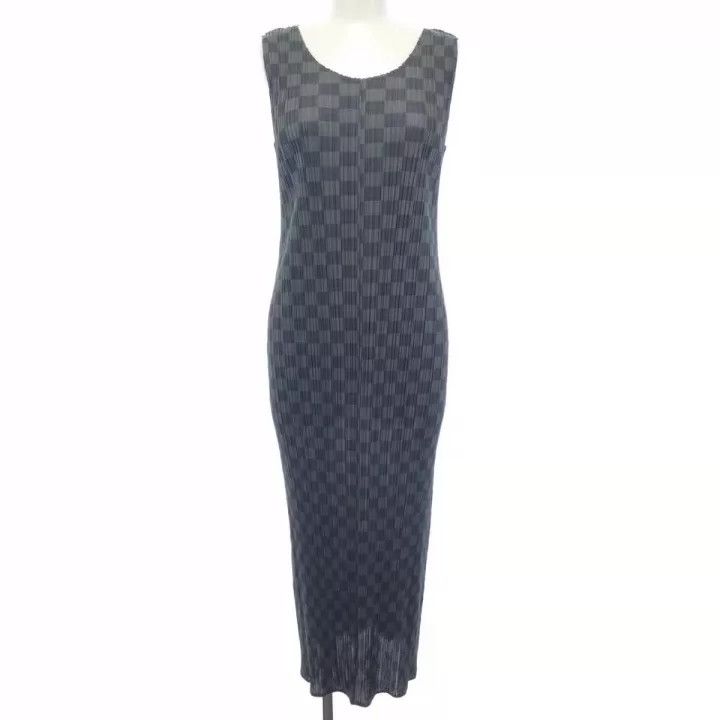 Issey Miyake Issey Miyake Checkerboard pleated dress Size M / US 6-8 / IT 42-44 - 1 Thumbnail
