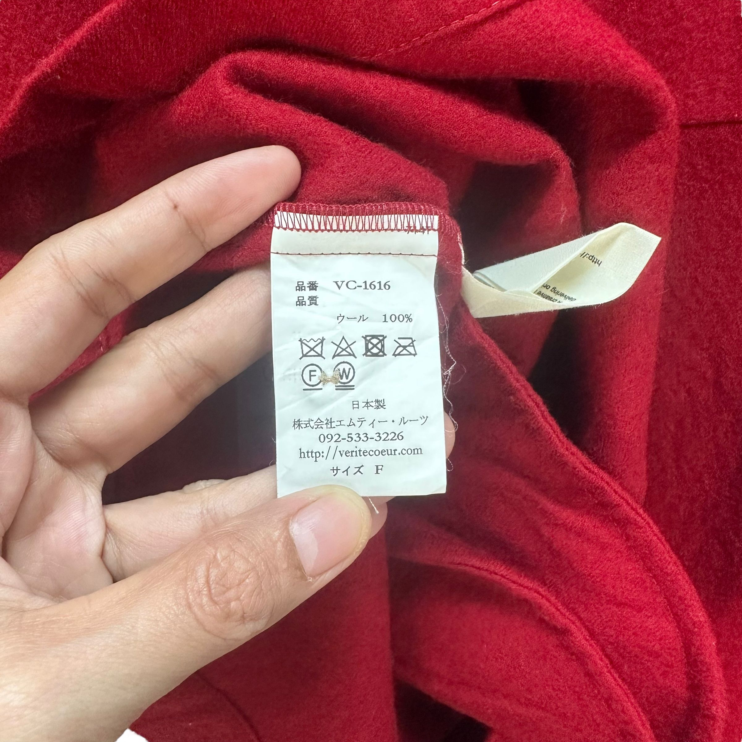 Japanese Brand VERITECOEUR RED BLOUSE #8279-221 Size ONE SIZE - 6 Thumbnail