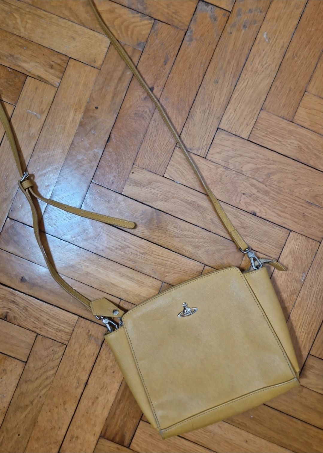 Vivienne Westwood Vivienne Westwood vintage bag y2k 2000s archive punk Size ONE SIZE - 2 Thumbnail