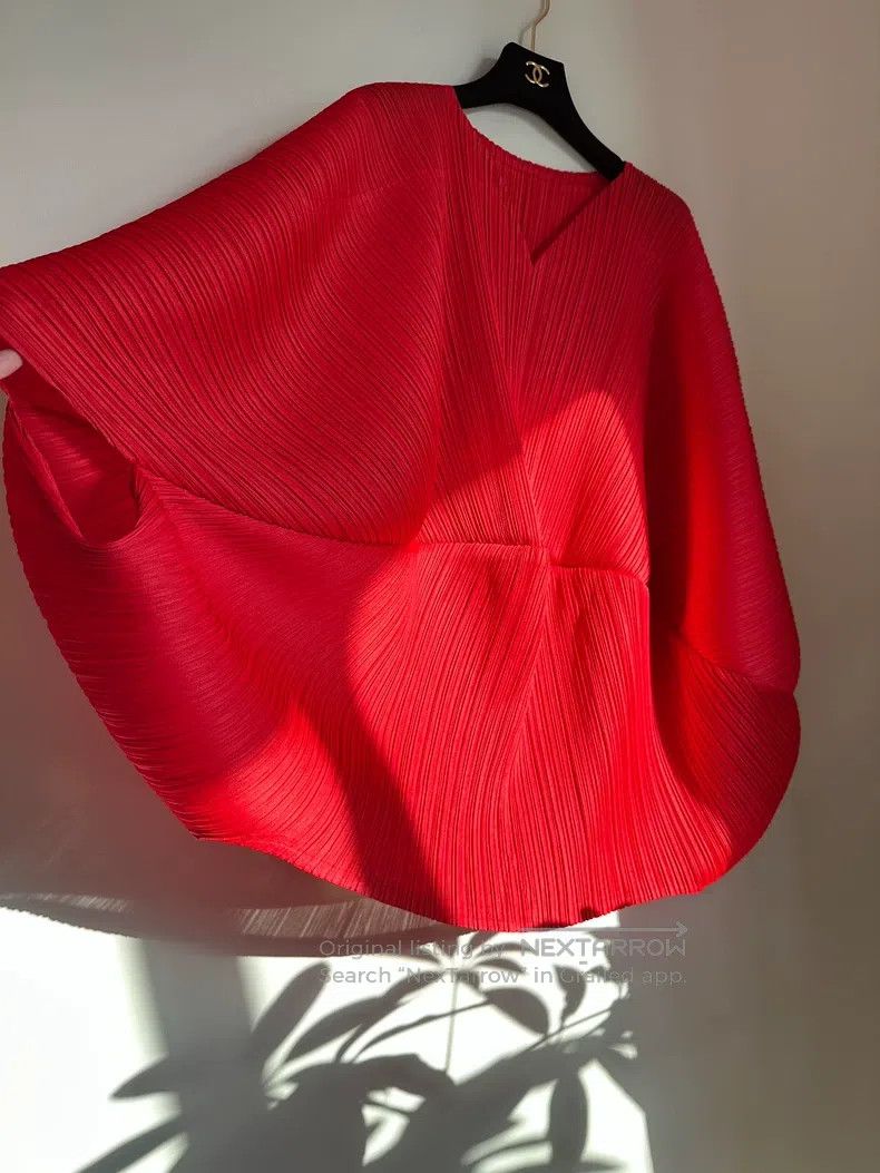 Issey Miyake Issey Miyake size:one size Red Long Sleeve Top Size XXS / US 00 / IT 34 - 3 Thumbnail
