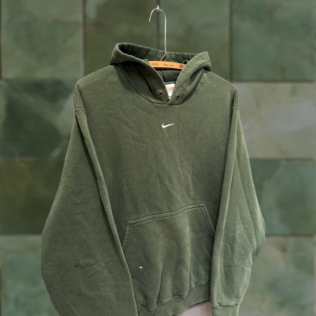 Nike VINTAGE Nike Center Check Swoosh Forest Green Hoodie Mens M Size Medium Pullover Check Pattern Size US M / EU 48-50 / 2 - 1 Thumbnail