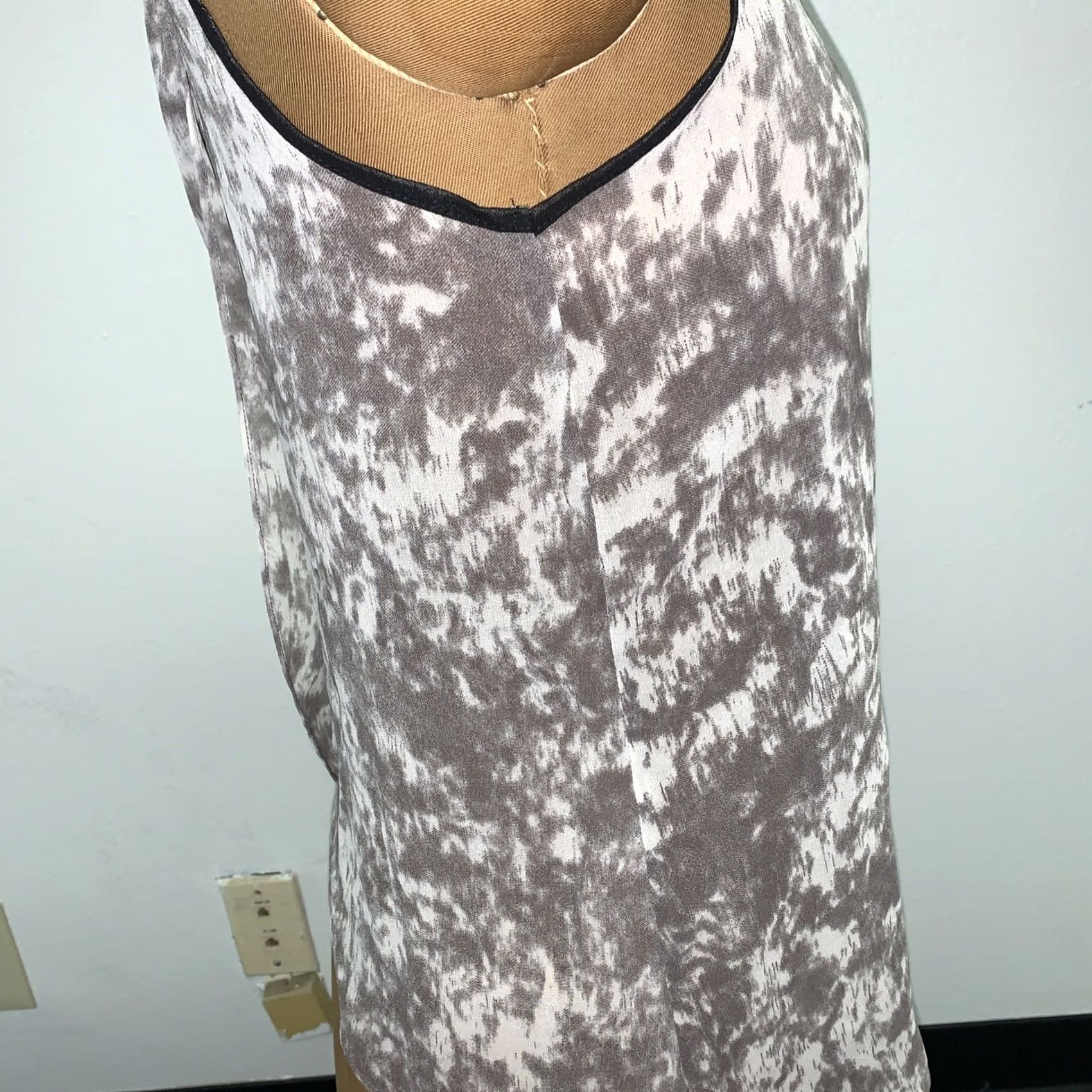 Vintage Oh My Julian Tank Top Womens Size S Sleeveless Button Down Black Gray Sheer NWT Size S / US 4 / IT 40 - 3 Thumbnail