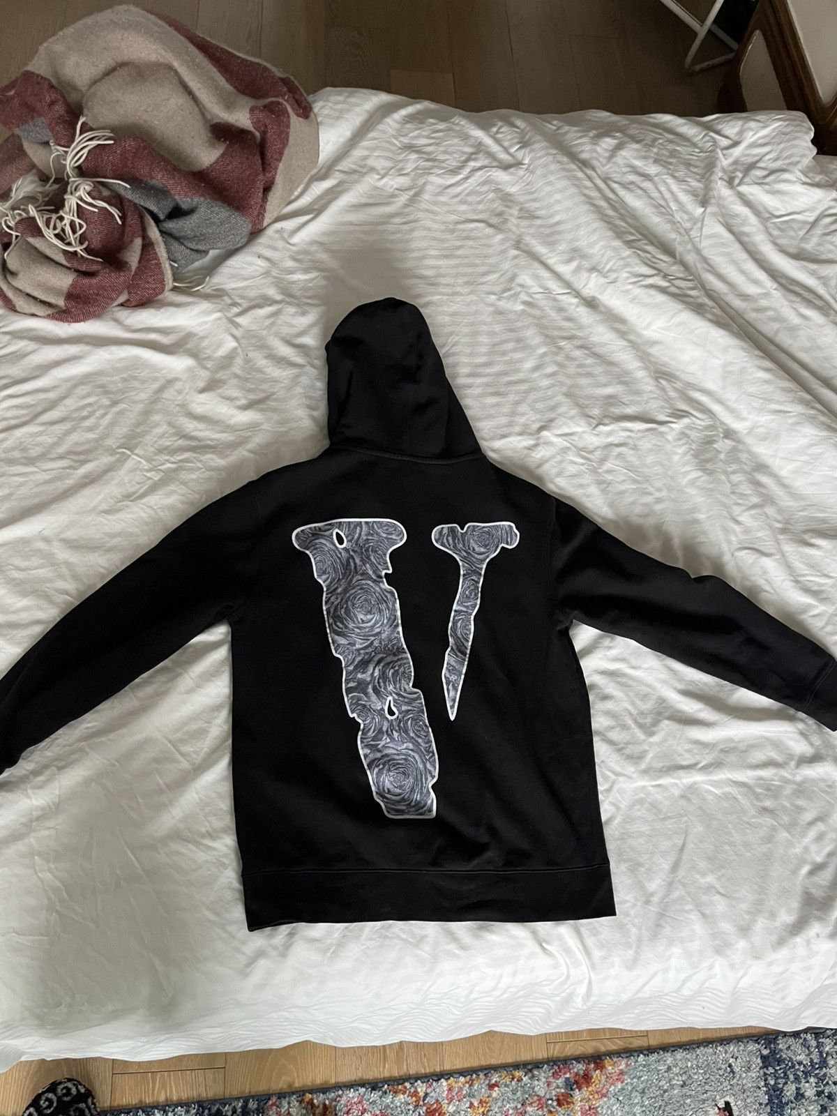 Vlone Vlone Pop Smoke Hoodie M Size US M / EU 48-50 / 2 - 2 Thumbnail