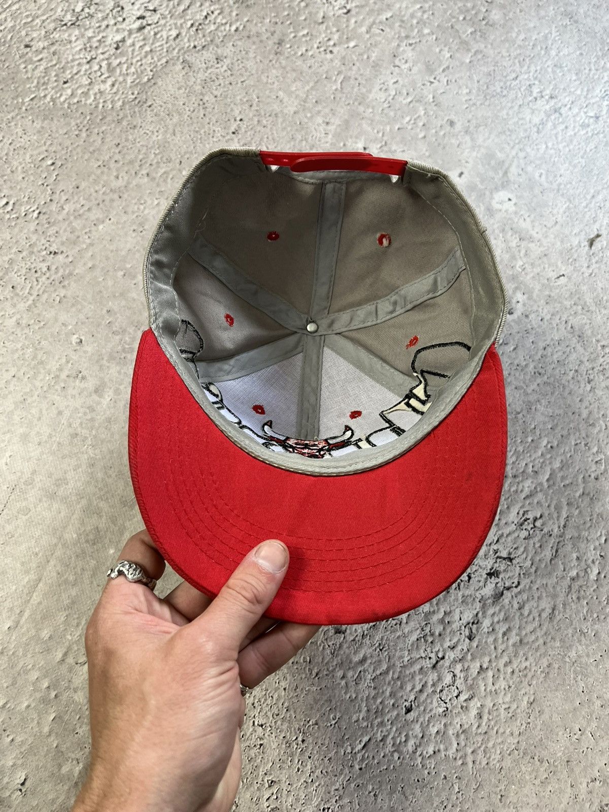 NBA × Vintage Vintage 90's Chicago Bulls Michael Jordan 23 NBA Cap Size ONE SIZE - 5 Thumbnail