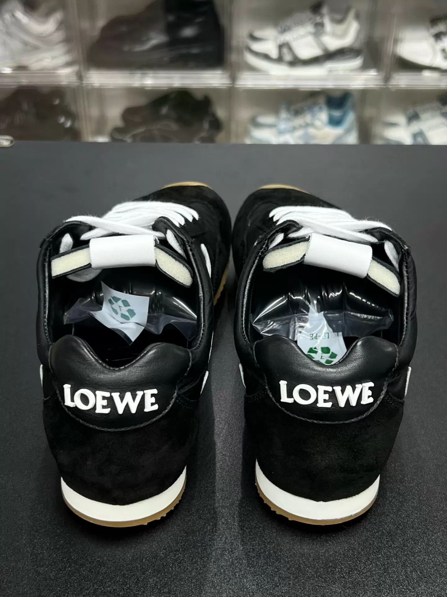 Loewe LOEWE Runner Decon 2.0 Black 37 Like New Size US 6.5 / IT 36.5 - 7 Thumbnail