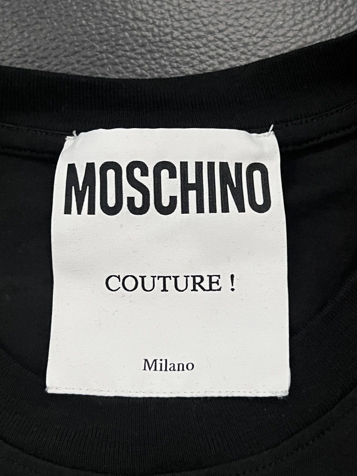 Moschino Moschino Ring & Gold Chain Graphic T-Shirt Size US L / EU 52-54 / 3 - 10 Thumbnail