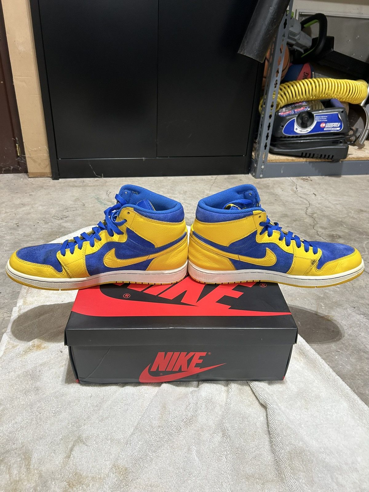Jordan Brand Jordan One Retro High OG “Laney” Size US 12 / EU 45 - 2 Thumbnail