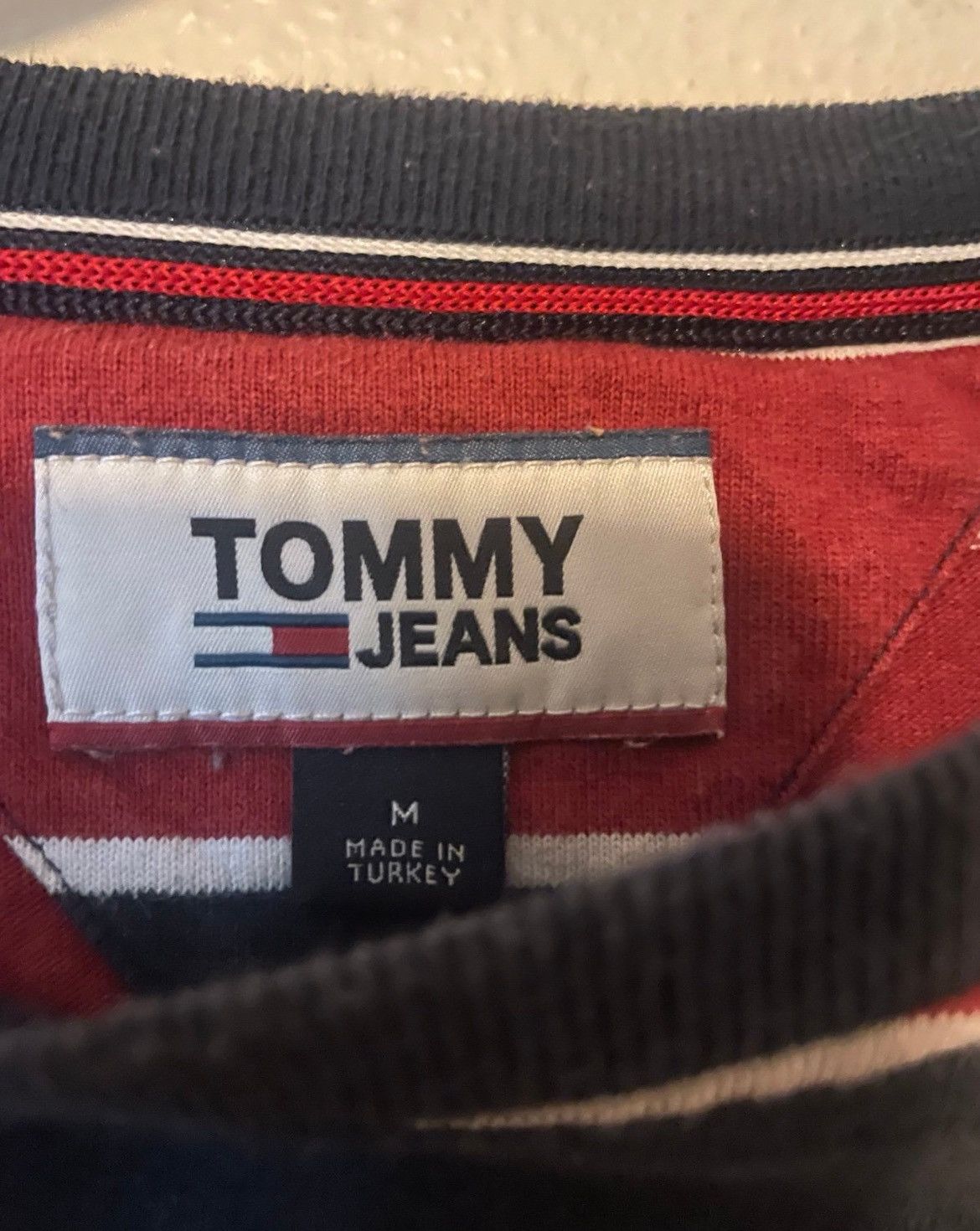 Tommy Hilfiger Vintage Men’s Tommy Hilfiger Jeans Red Blue Striped T Shirt Size US M / EU 48-50 / 2 - 3 Thumbnail