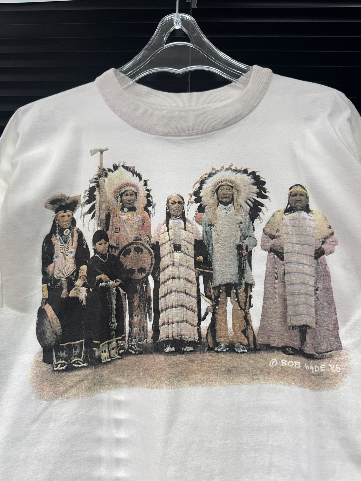 Vintage Vintage Bob Wade Native American Art Shirt Size US L / EU 52-54 / 3 - 3 Thumbnail
