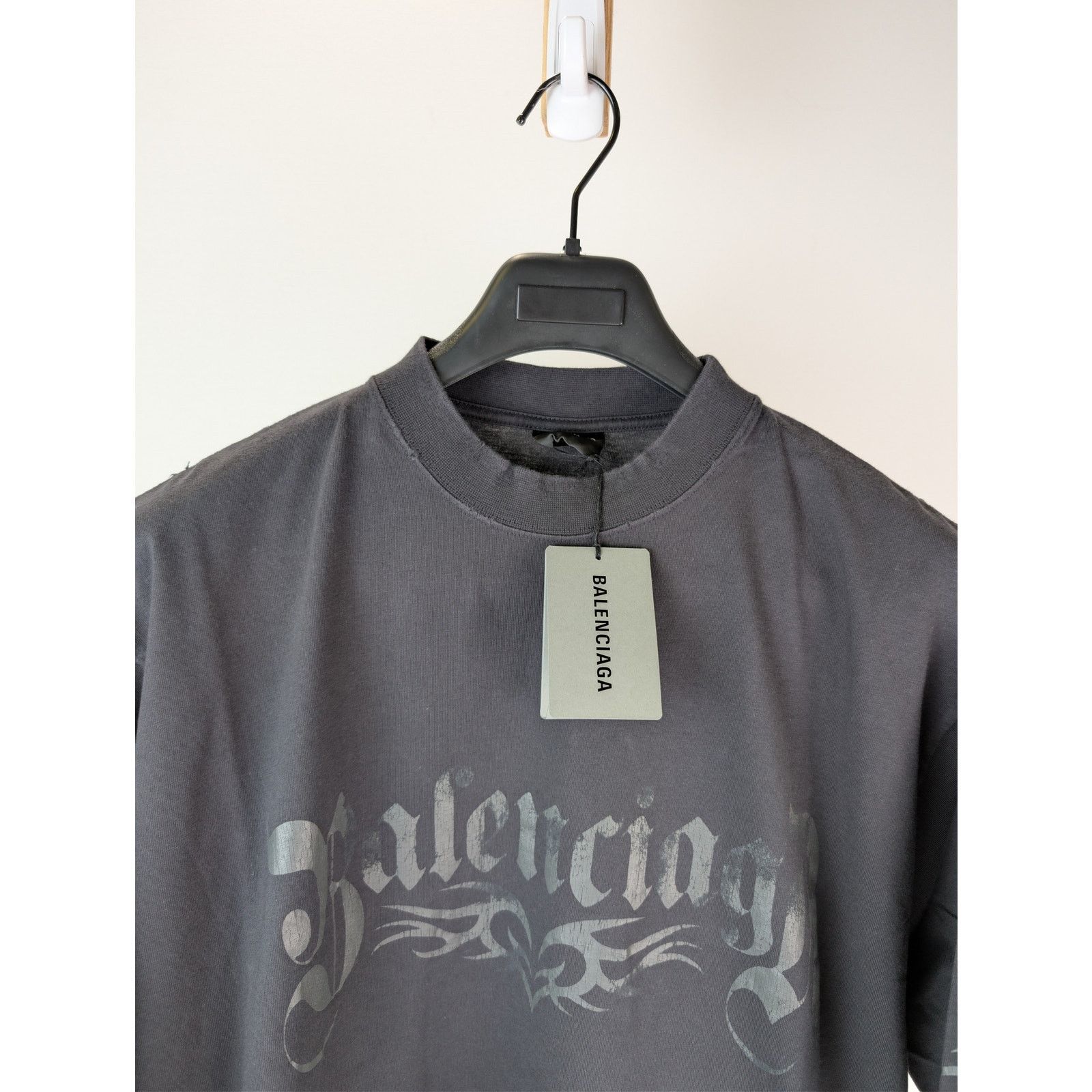 Balenciaga o1rshd1 Medium Fit T-Shirt in Washed Black / Anthracite Size US M / EU 48-50 / 2 - 7 Thumbnail