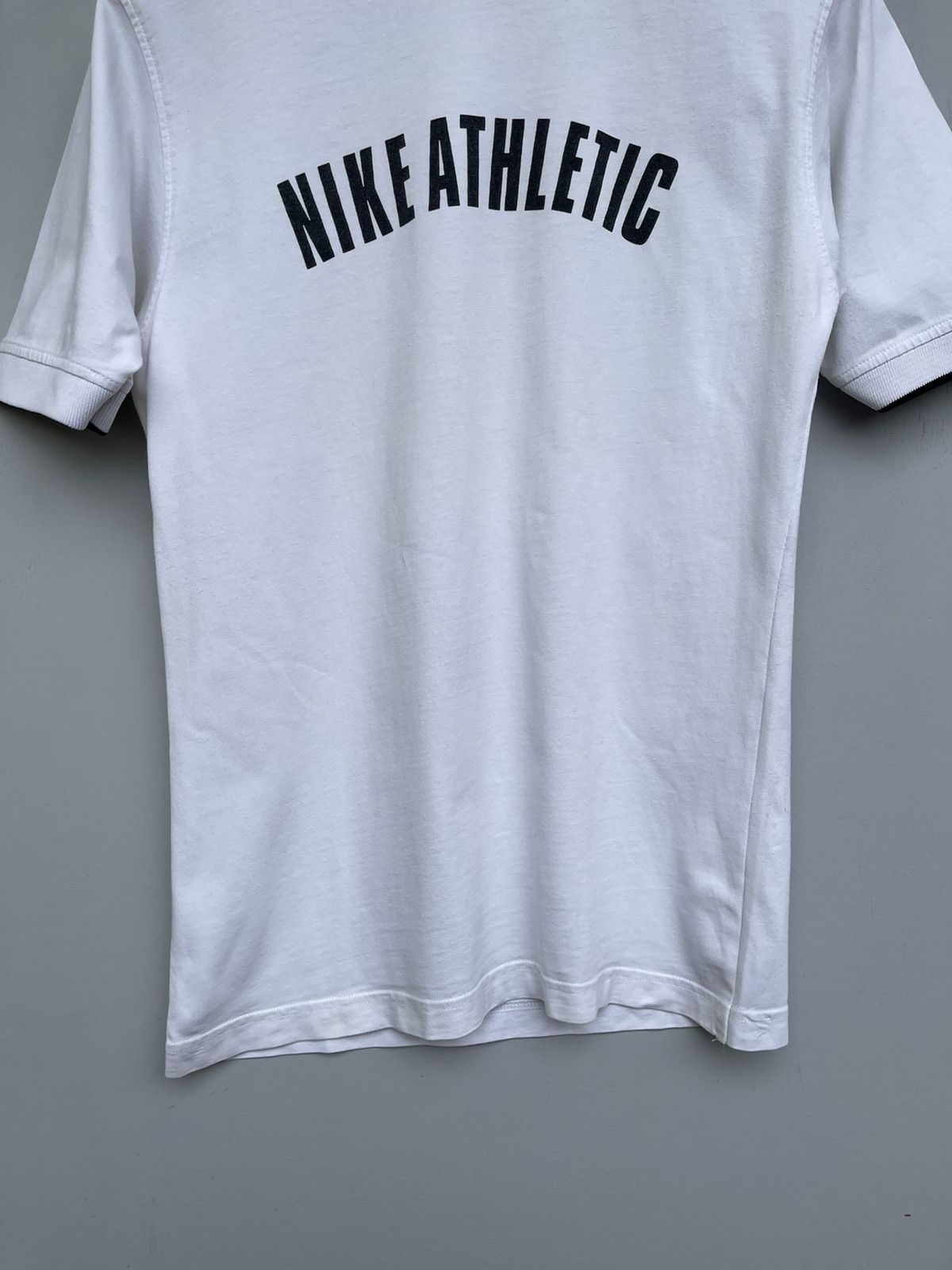 Nike 90's Vintage Nike Athletic Spell Out Logo Crewneck T-shirt Size US M / EU 48-50 / 2 - 6 Thumbnail