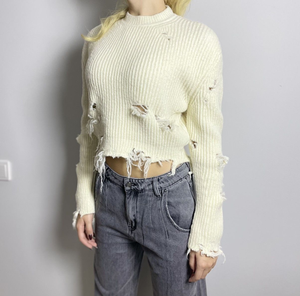 Yeezy YEEZY Season 3 Cropped & Distressed Ribbed Wool Sweater Size S / US 4 / IT 40 - 12 Thumbnail
