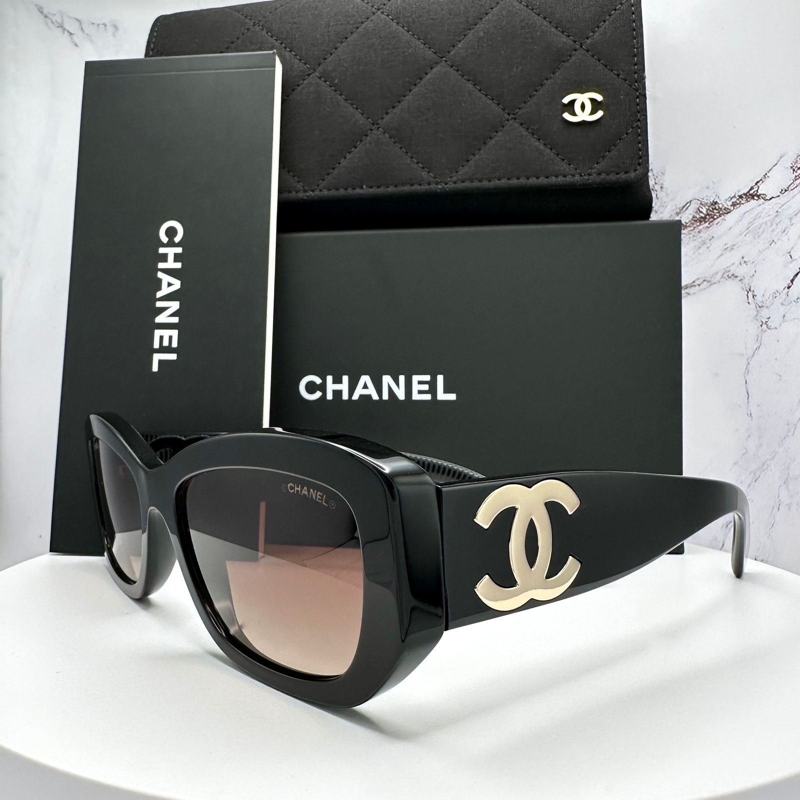 New in box authentic Chanel sunglasses black leather and gold CC logo Chanel Vintage Gold CC Logo Sunglasses Black GHW – Bag Religion main image 2