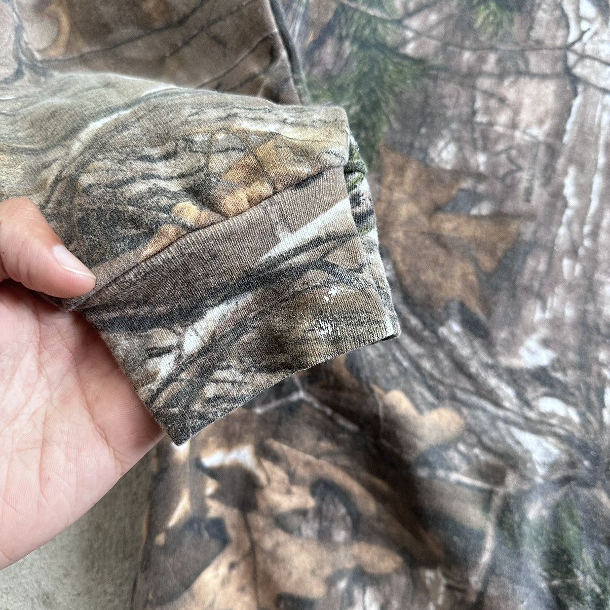 Carhartt × Vintage Crazy Vintage Y2K Faded Realtree Camo Sweatshirt Size US L / EU 52-54 / 3 - 9 Thumbnail