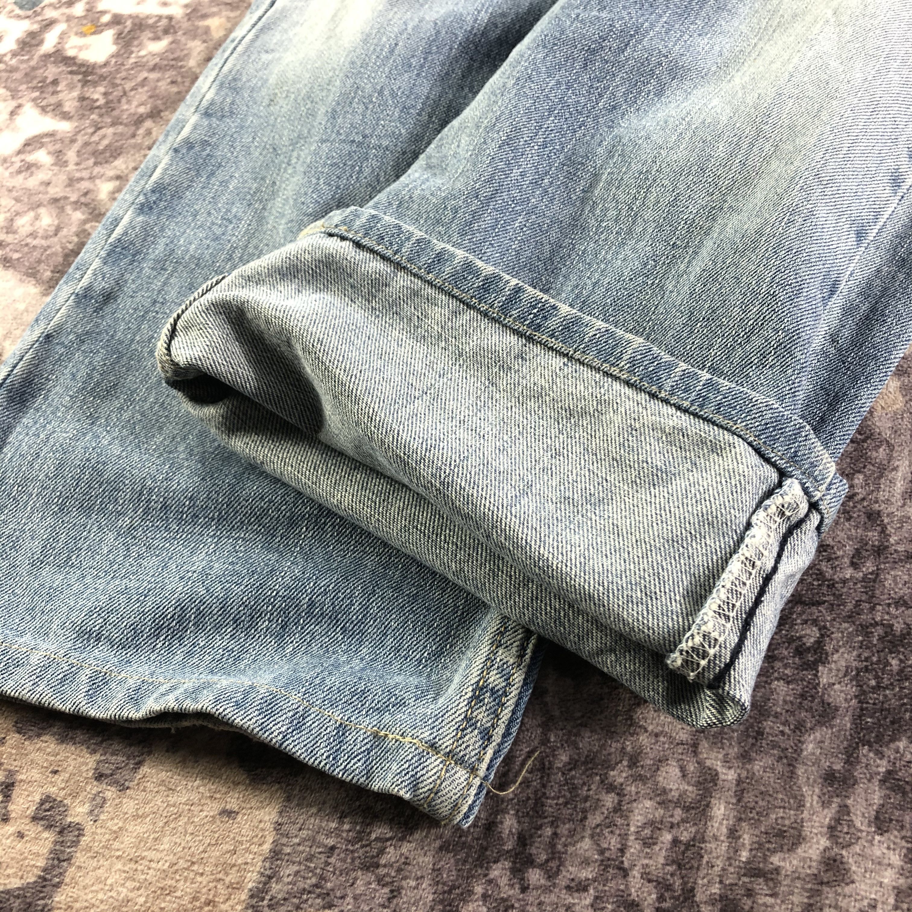 Levi's × Vintage Vintage Light Wash Levis 505 Jeans-JM3321 Size US 32 / EU 48 - 6 Thumbnail