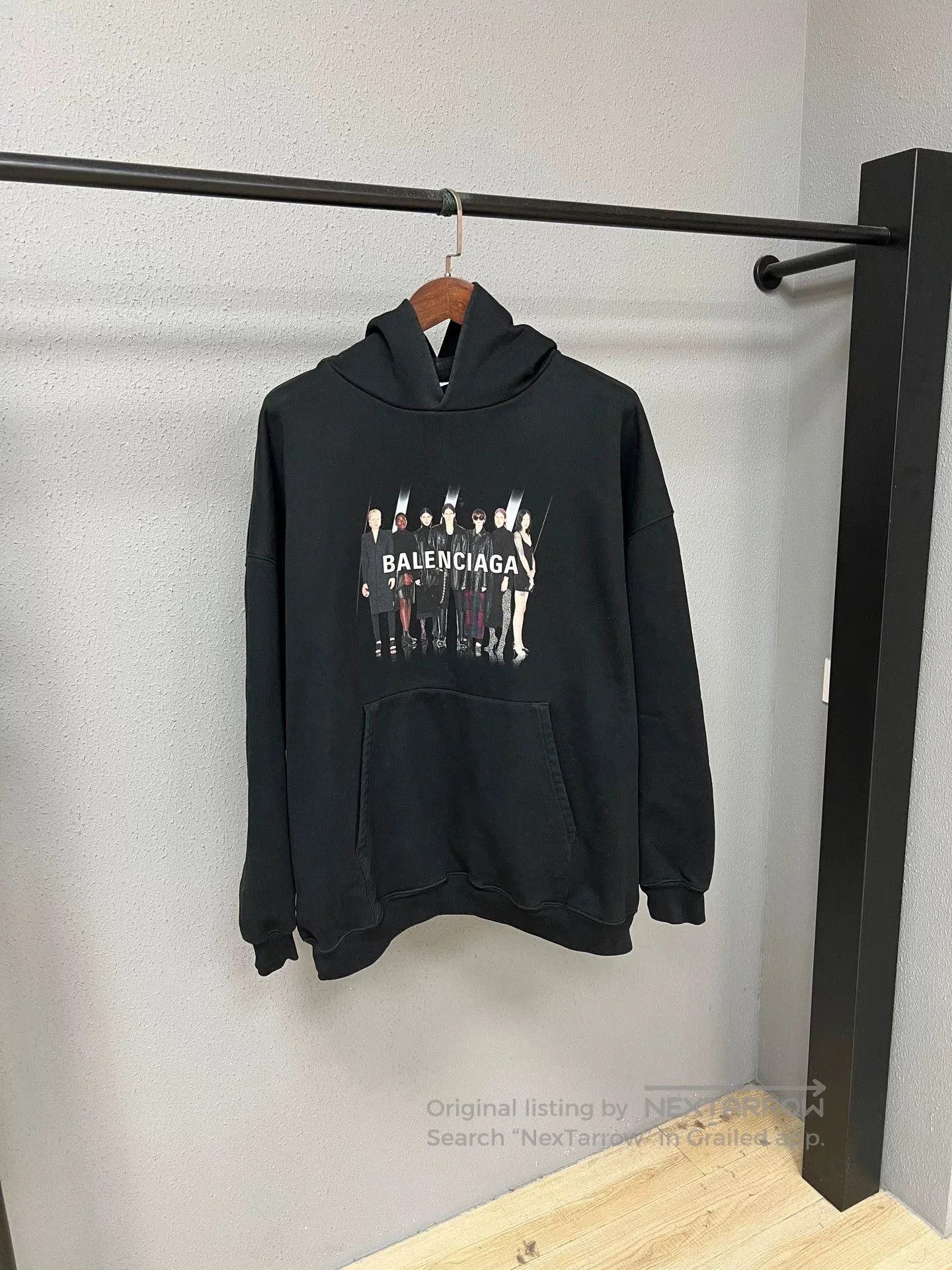 Balenciaga balenciaga black hooded sweatshirt. Size US L / EU 52-54 / 3 - 1 Thumbnail