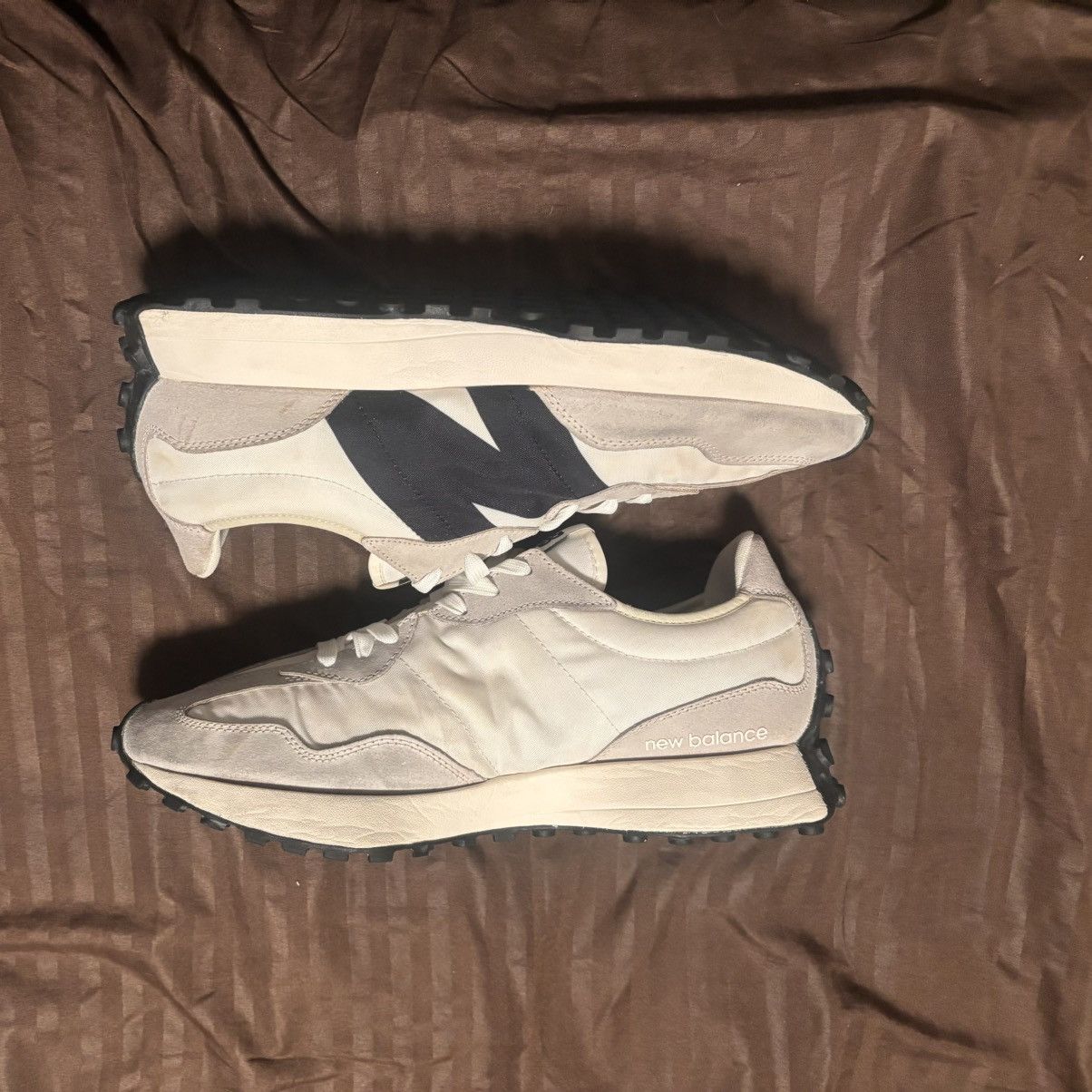 New Balance Men's New Balance 327 Sea Salt White Black Athletic 11.5 Size US 11.5 / EU 44-45 - 12 Thumbnail