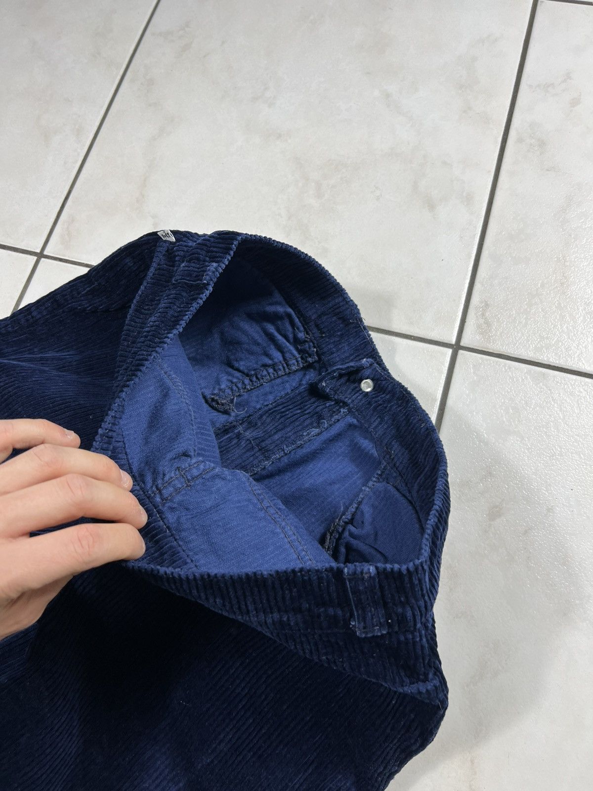 Levi's Vintage 70s Levi’s flared leg low waist y2k corduroy pants Size 27" / US 4 / IT 40 - 18 Thumbnail