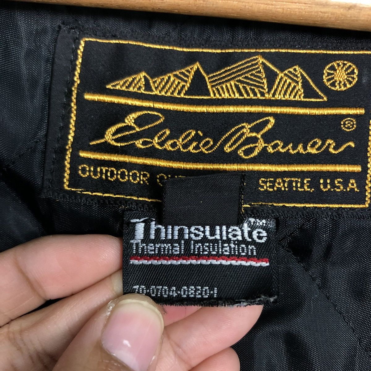 Eddie Bauer 🔥VINTAGE BOMBER JACKET EDDIE BAUER SEATTLE USA BIG LOGO Size US M / EU 48-50 / 2 - 21 Thumbnail