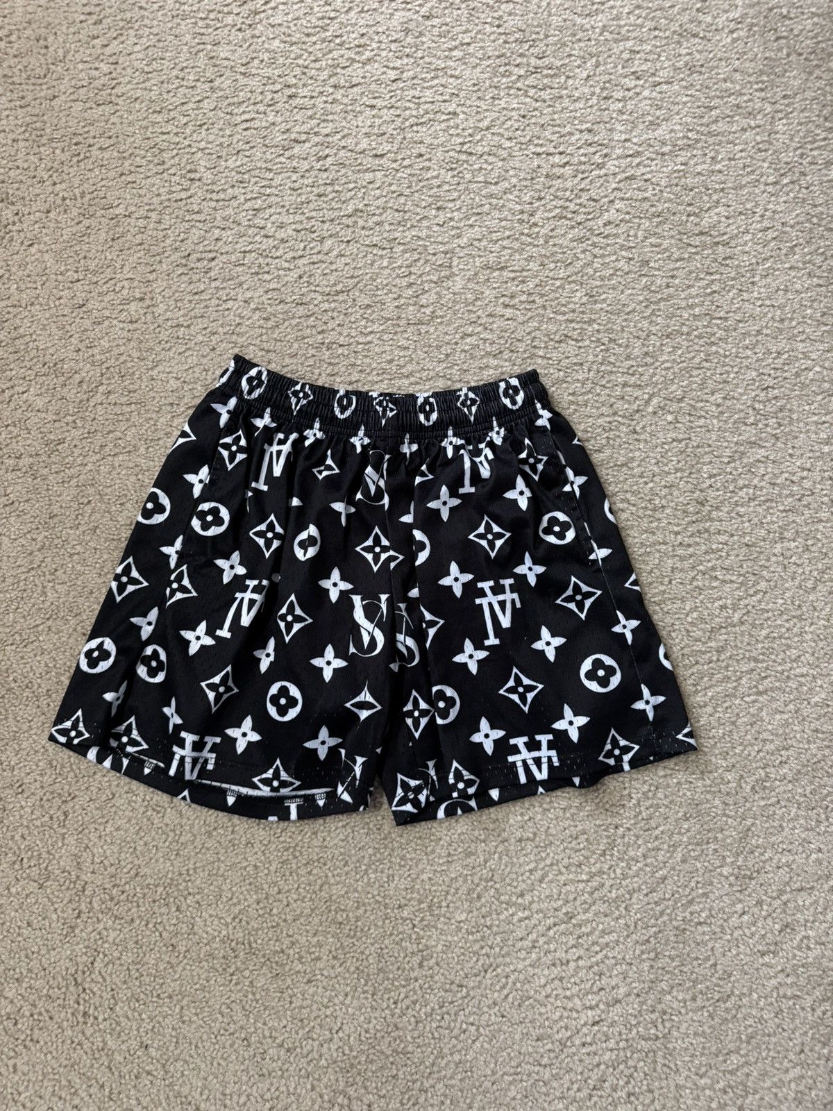 Versailles LA black and white mesh shorts Size US 30 / EU 46 - 1 Thumbnail