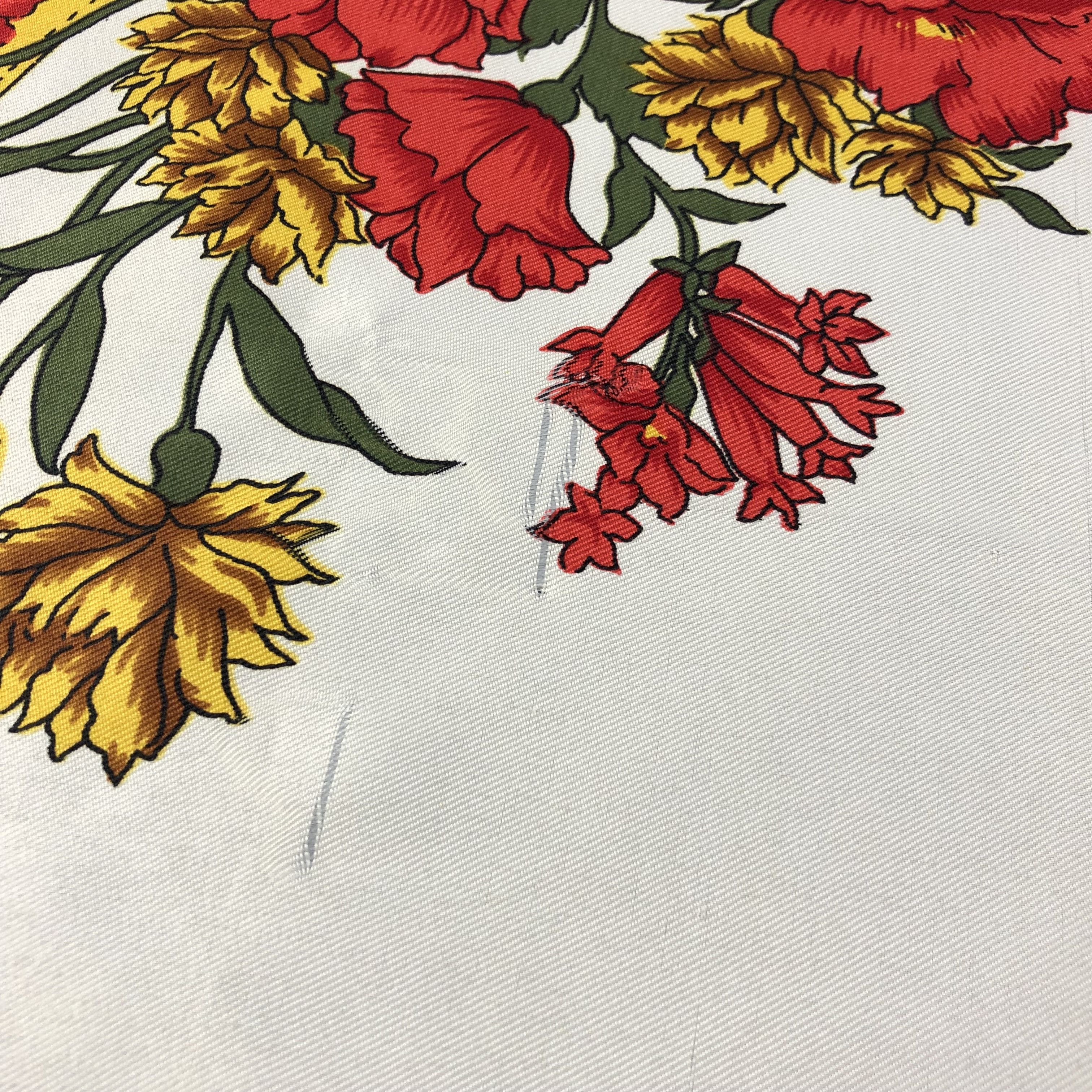Vintage Vintage Luxury Hand Rolled made in France Silk Scarf M572 Size ONE SIZE - 10 Thumbnail