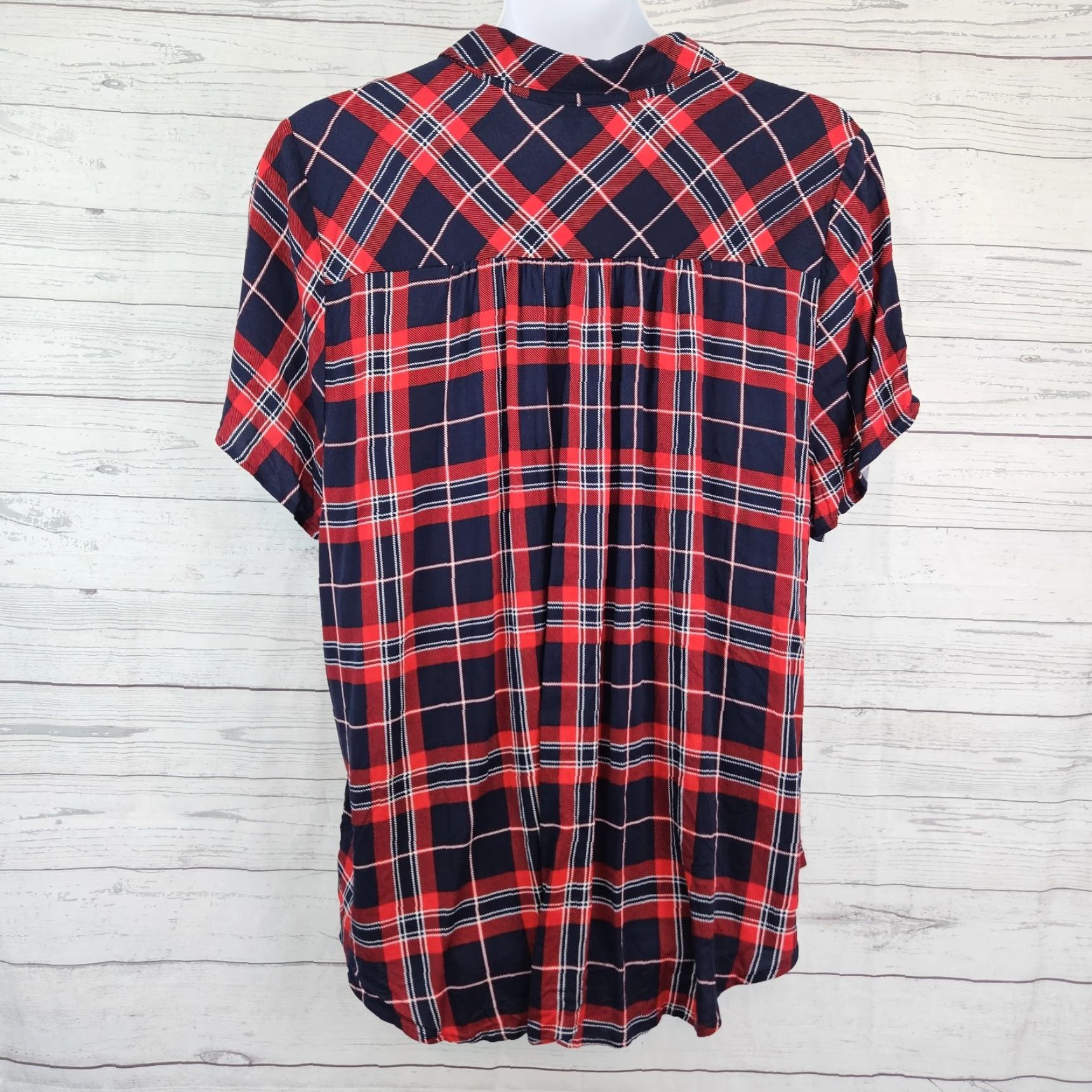 Torrid Torrid Button-Up Shirt Womens Stretch Challis Plaid Red Blue Sz 4X Rayon Short Sleeve Collared Vintage: No Mens Womens Girls Size XXL / US 16-18 / IT 52-54 - 3 Thumbnail