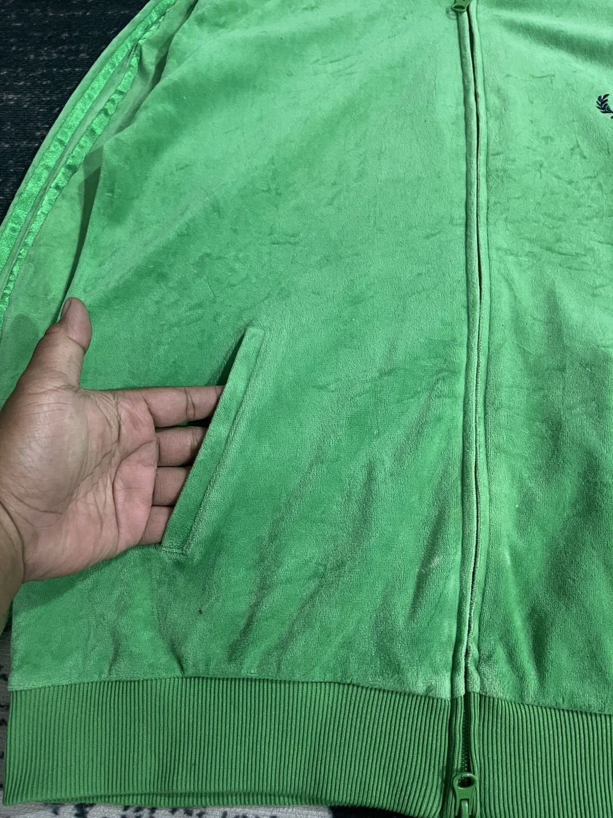 Fred Perry × Vintage Vintage Fred Perry Velvet Green Hoodie Jacket Size US L / EU 52-54 / 3 - 10 Thumbnail