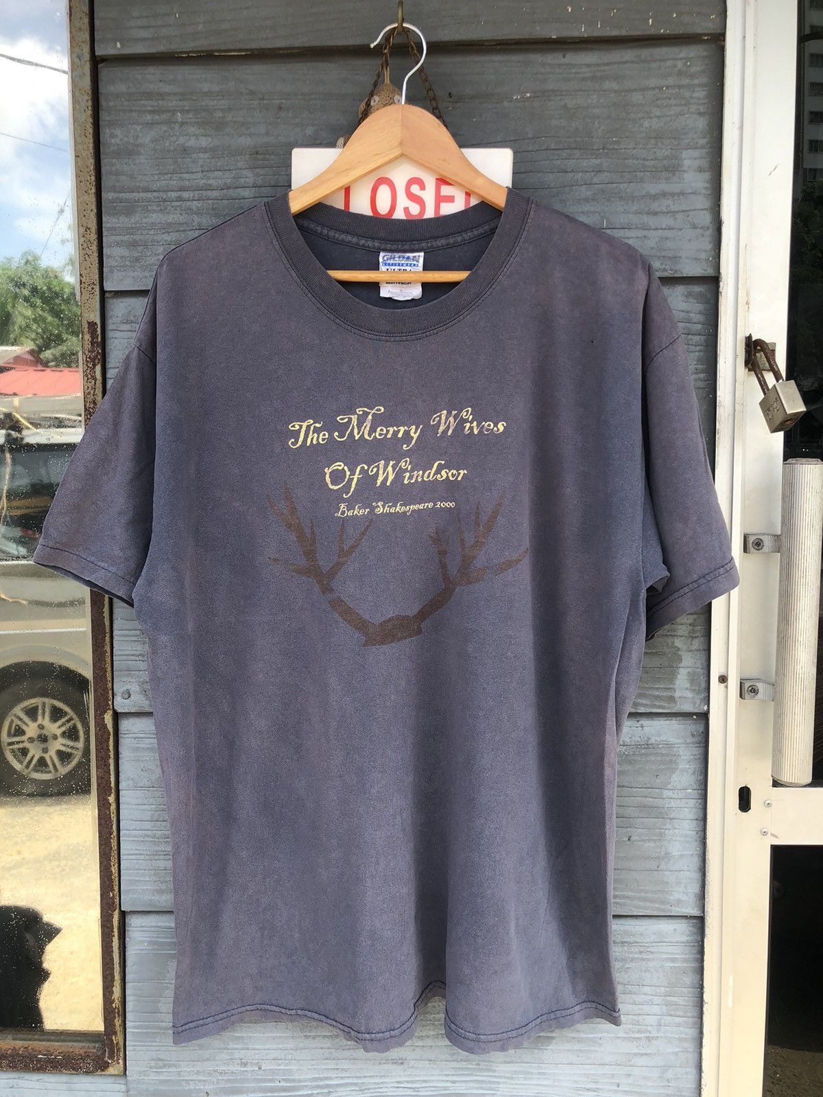 Vintage Vintage The Merry Wives Of Windsor Shakespeare Quotes Tee Size US XL / EU 56 / 4 - 1 Thumbnail
