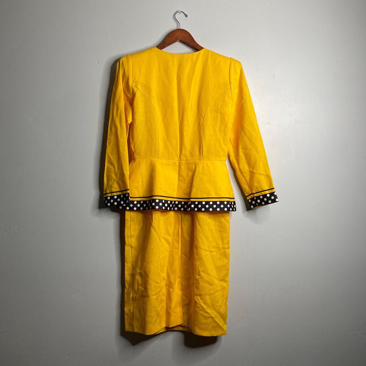 Vintage Vintage yellow dress about a size small Size S / US 4 / IT 40 - 2 Thumbnail