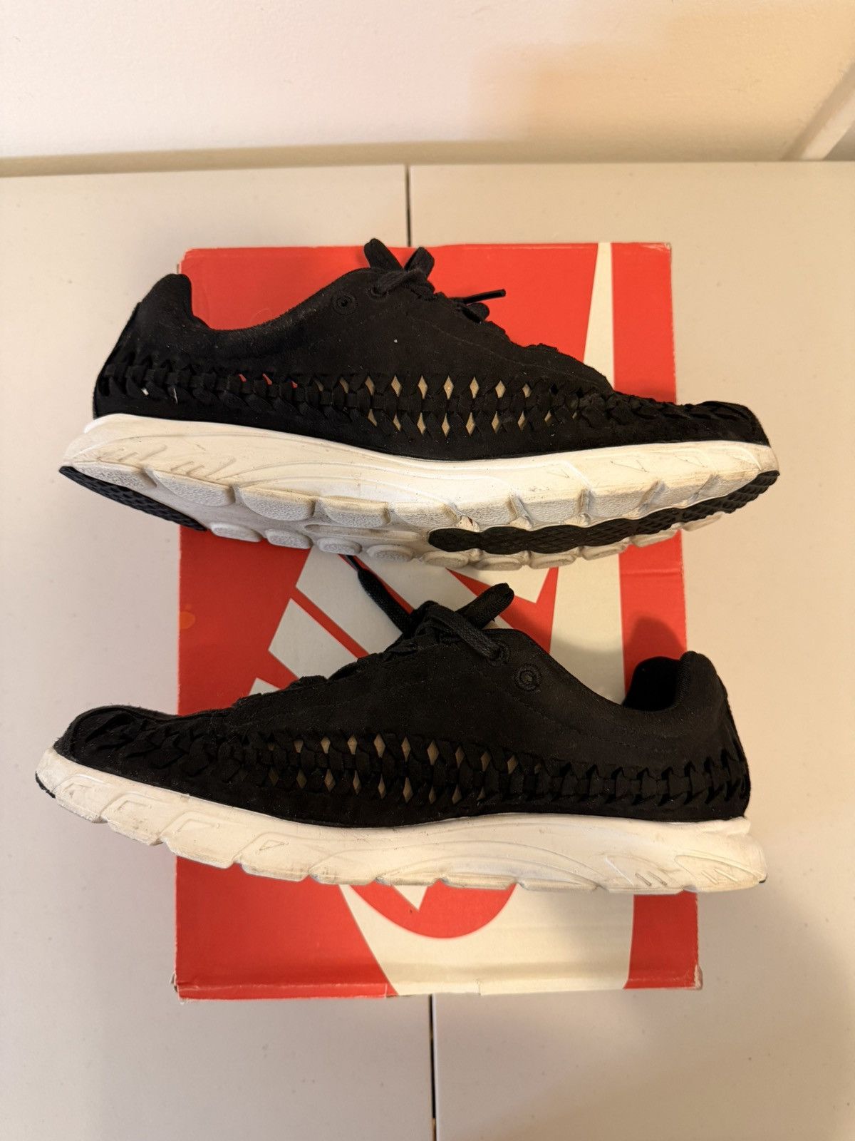 Nike Nike Mayfly Woven Black size 8.5 Men Size US 8.5 / EU 41-42 - 2 Thumbnail