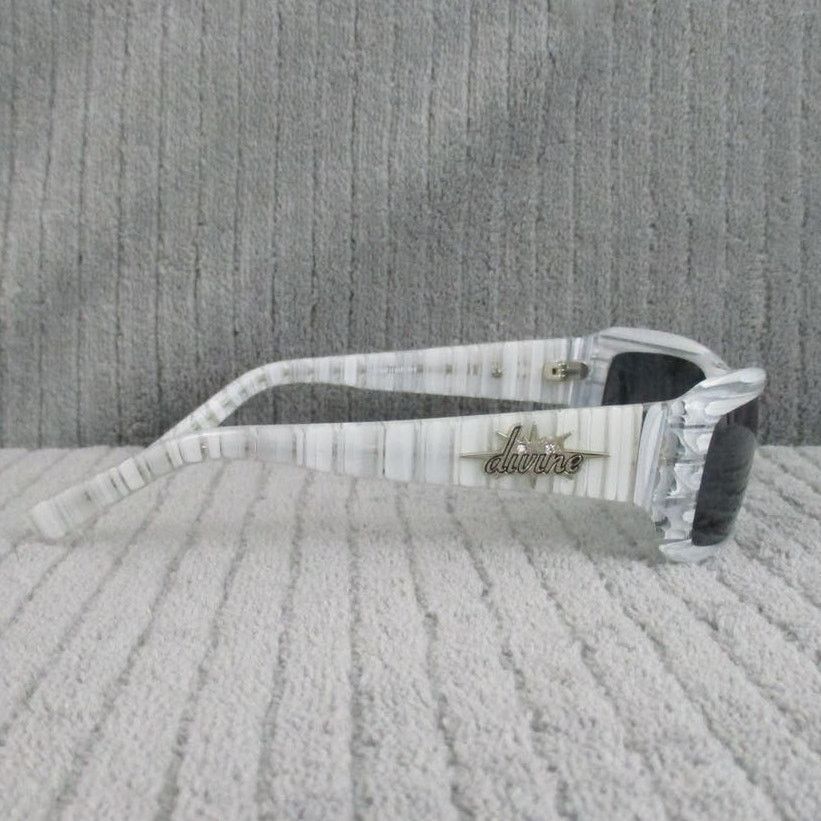 Other Divine Eyewear Crush White Horn/Polarized Smoke Sunglasses Size ONE SIZE - 5 Thumbnail