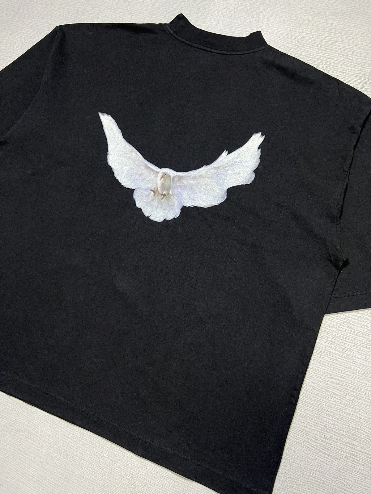 Balenciaga × Gap × Kanye West Yeezy - Gap - Engineered by Balenciaga - Dove 3/4 Sleeve Tee Size US M / EU 48-50 / 2 - 3 Thumbnail