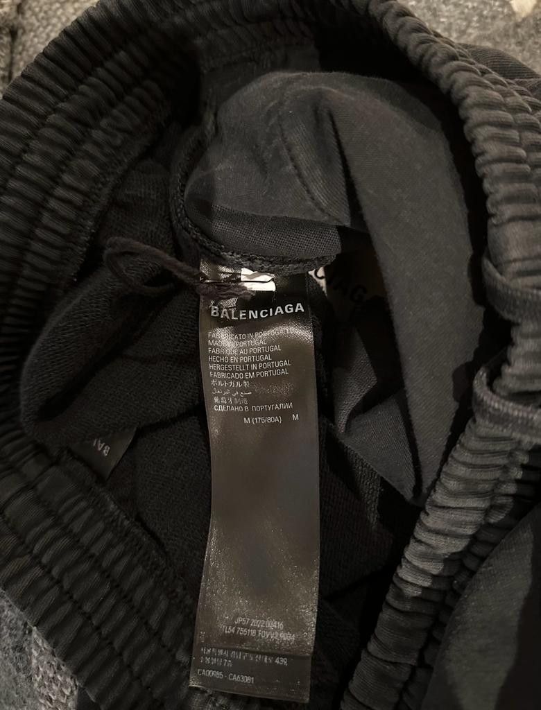 Balenciaga Balenciaga Logo Outline Baggy Sweatpants Size US 34 / EU 50 - 8 Thumbnail