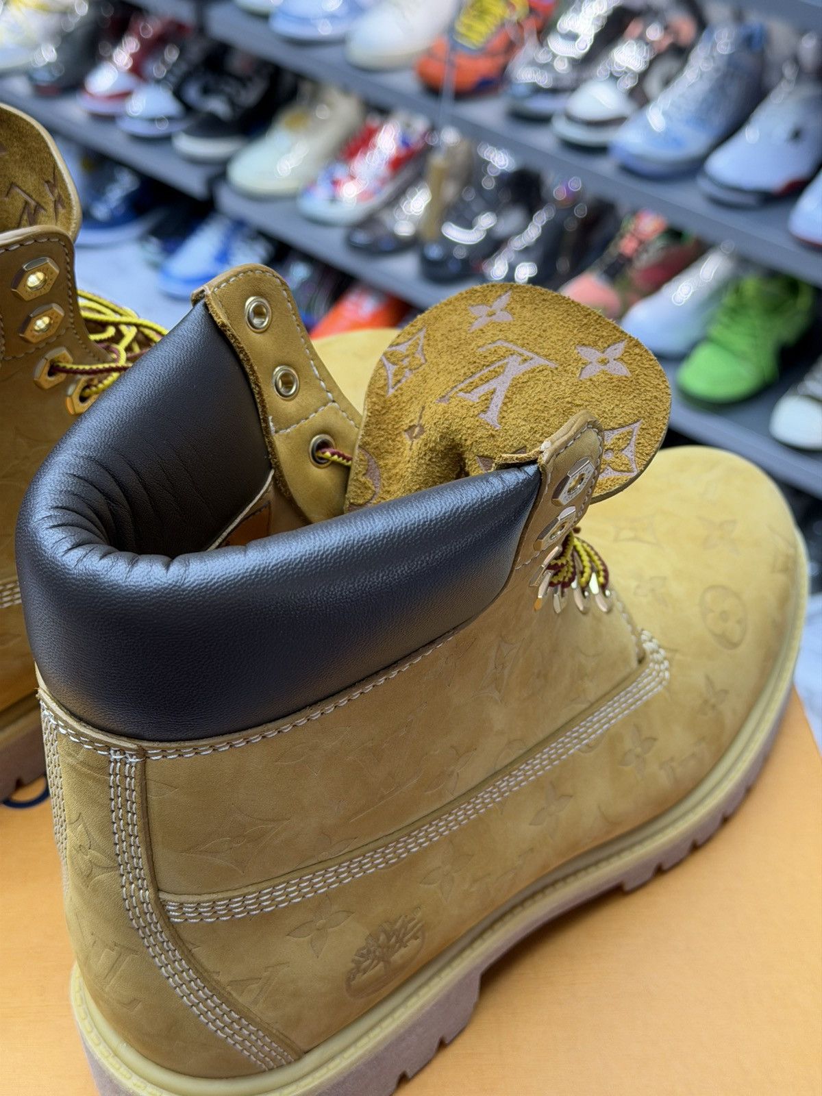 Louis Vuitton Louis Vuitton x Timberland Ankle Boots Size US 10 / EU 43 - 6 Thumbnail