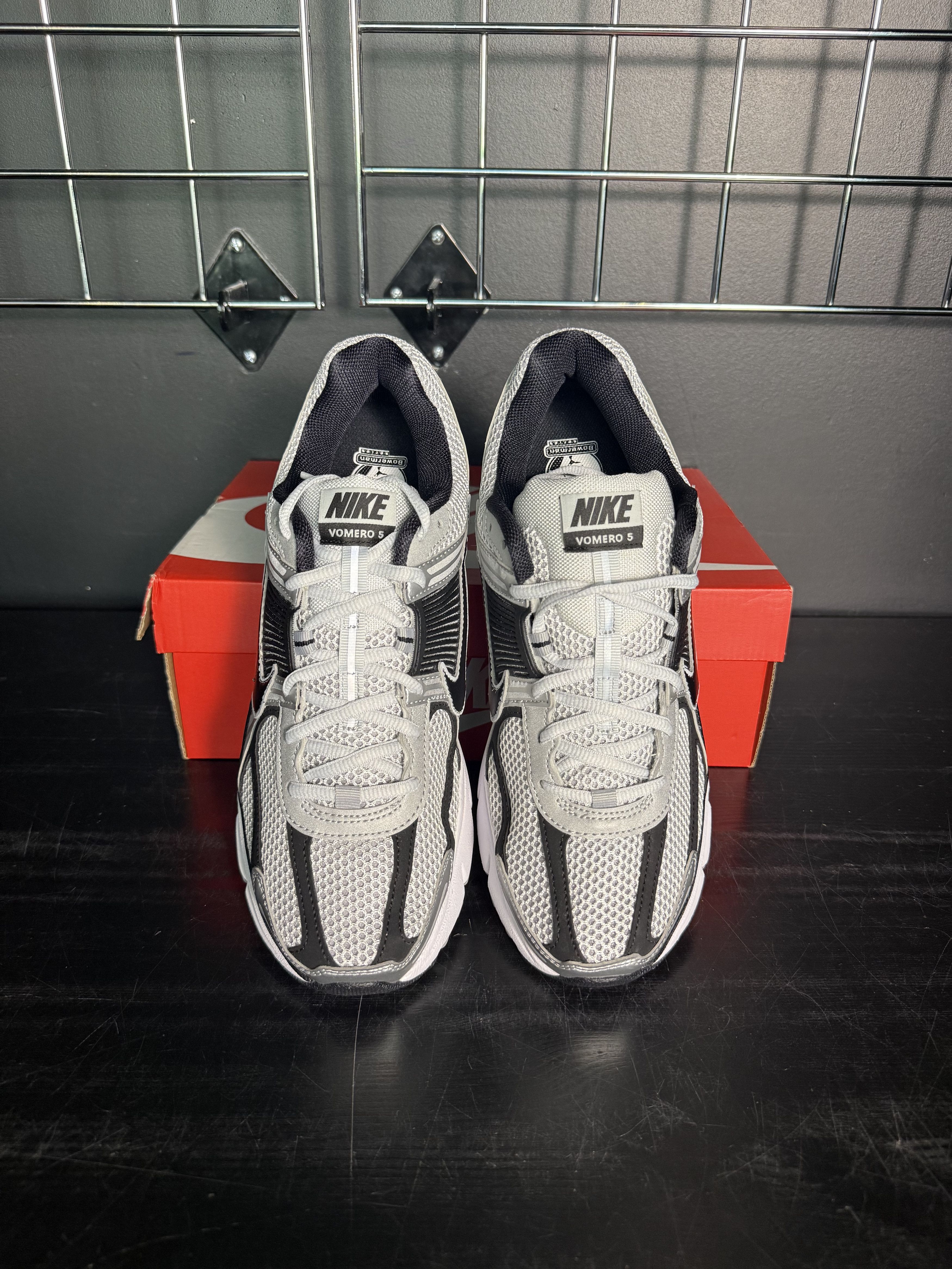 Nike Nike Zoom Vomero 5 "Metallic Silver Black" - Size 10 Size US 10 / EU 43 - 5 Thumbnail