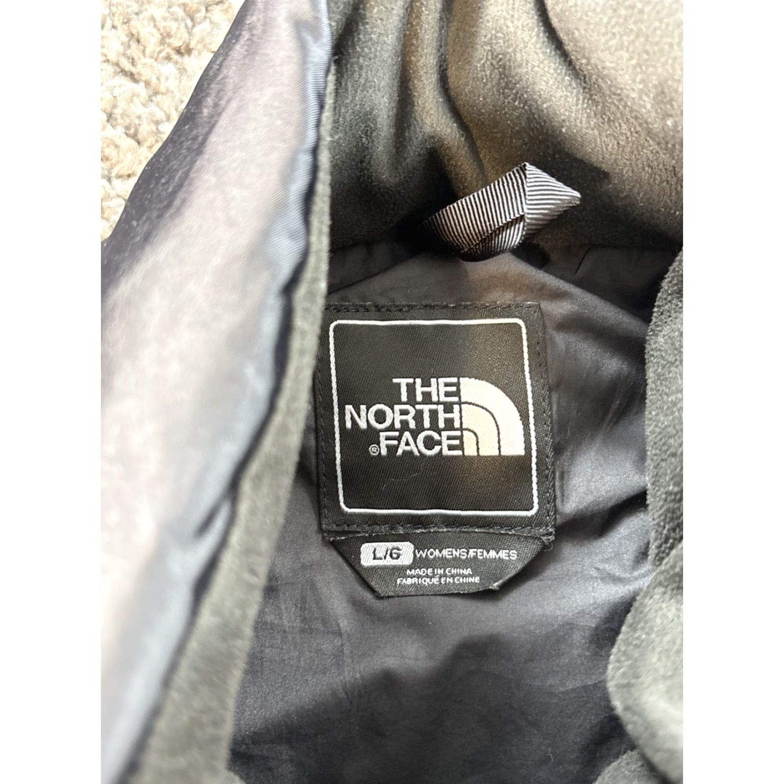 The North Face VINTAGE The North Face Vest Puffer Women L Black Down Full Zip Plaid Winter 550 Down Full Zip Womens Size L / US 10 / IT 46 - 4 Thumbnail